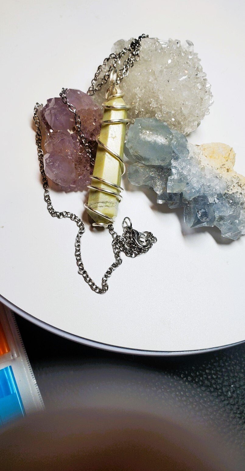 https://i.etsystatic.com/6568642/r/il/06c8d3/5060475485/il_fullxfull.5060475485_rjwk.jpg