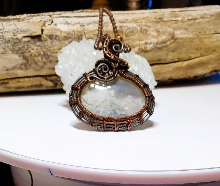https://i.etsystatic.com/6568642/r/il/7cc0bc/5615990367/il_fullxfull.5615990367_ehoz.jpg