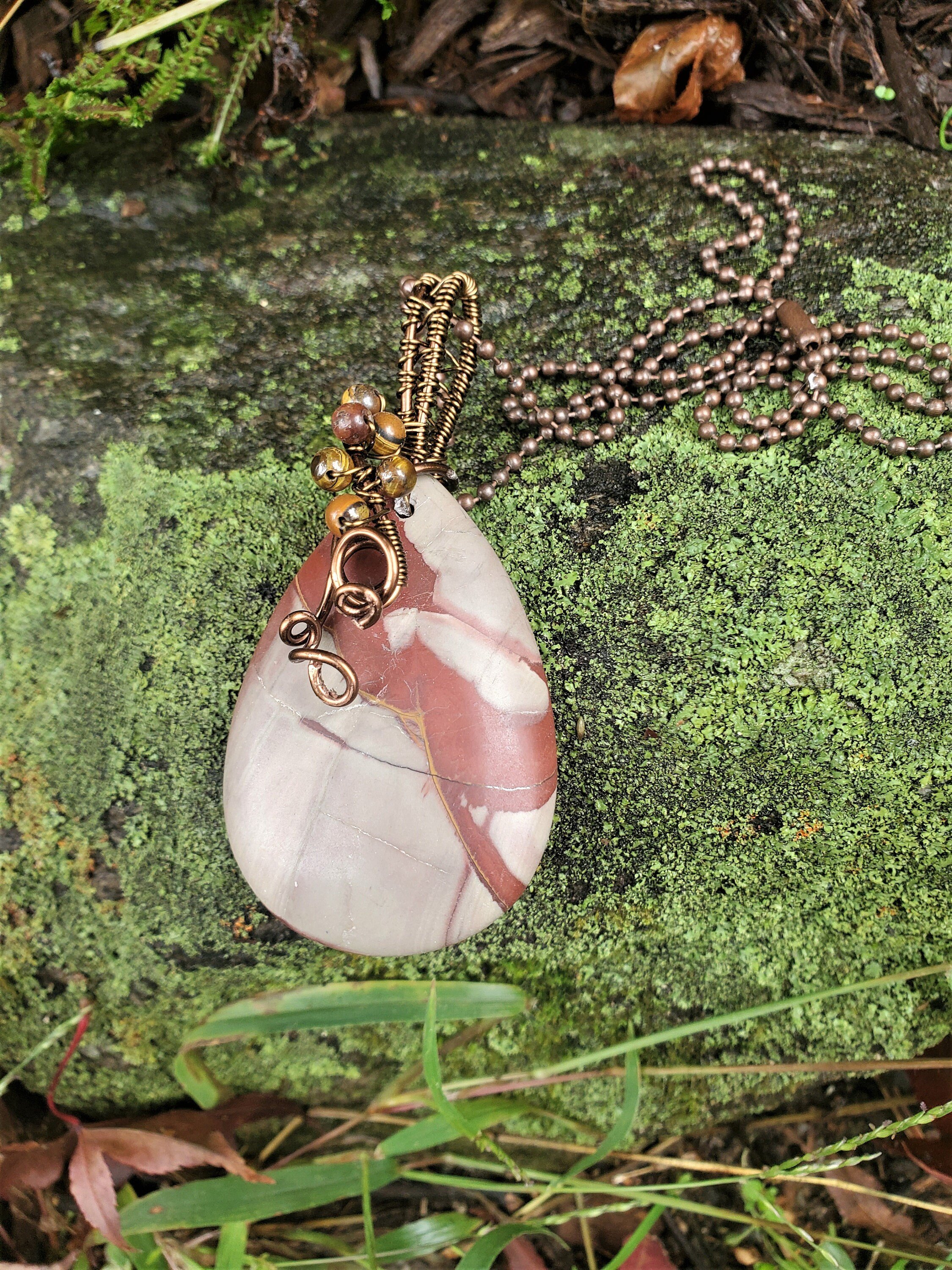 https://i.etsystatic.com/6568642/r/il/344e82/2625663680/il_fullxfull.2625663680_gvum.jpg