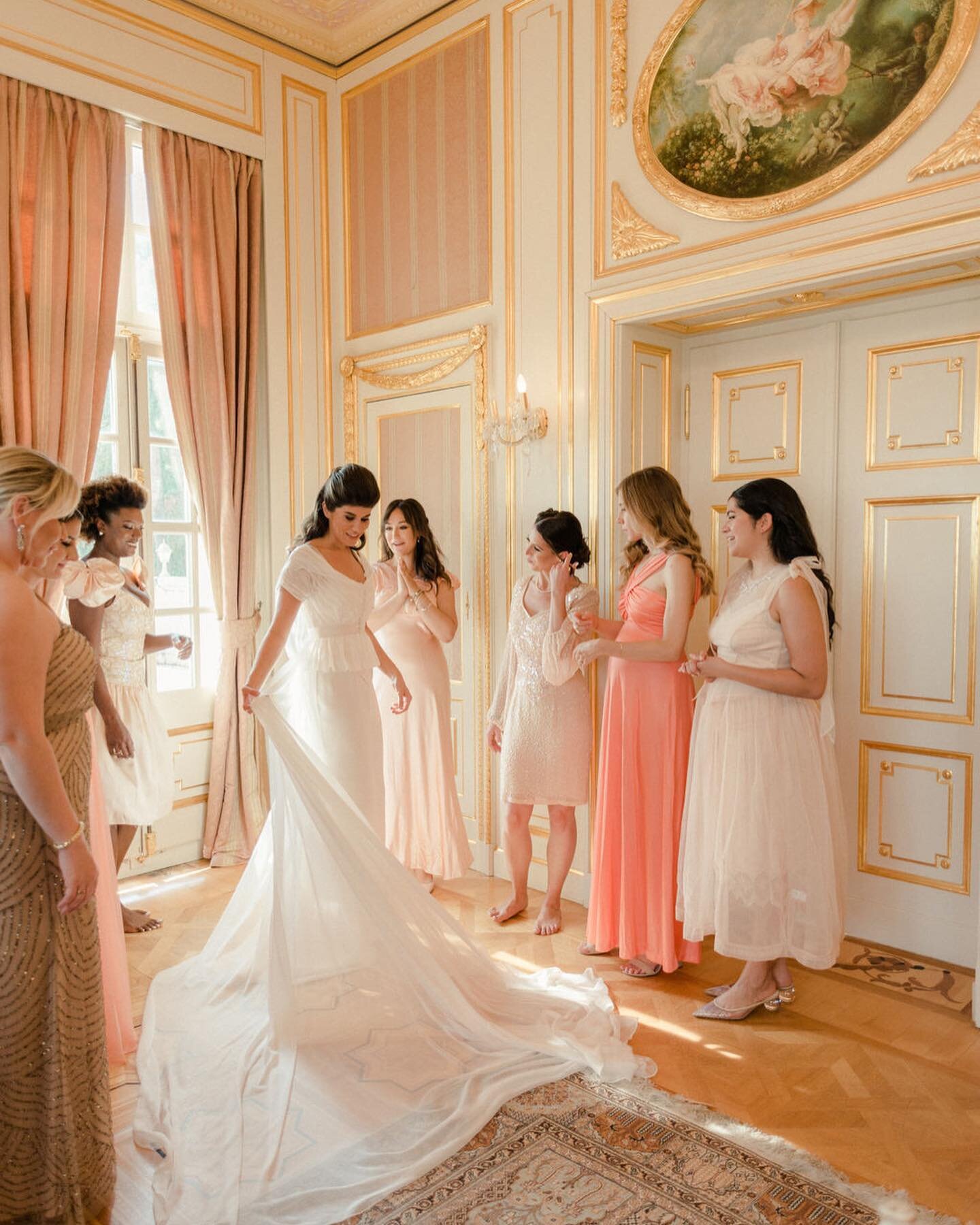 Have you ever considered designing your own wedding dress? This option is perfect for the creative bride who is struggling to find a gown that perfectly matches the vision she has in her head, or the bride who has visited several bridal salons and st