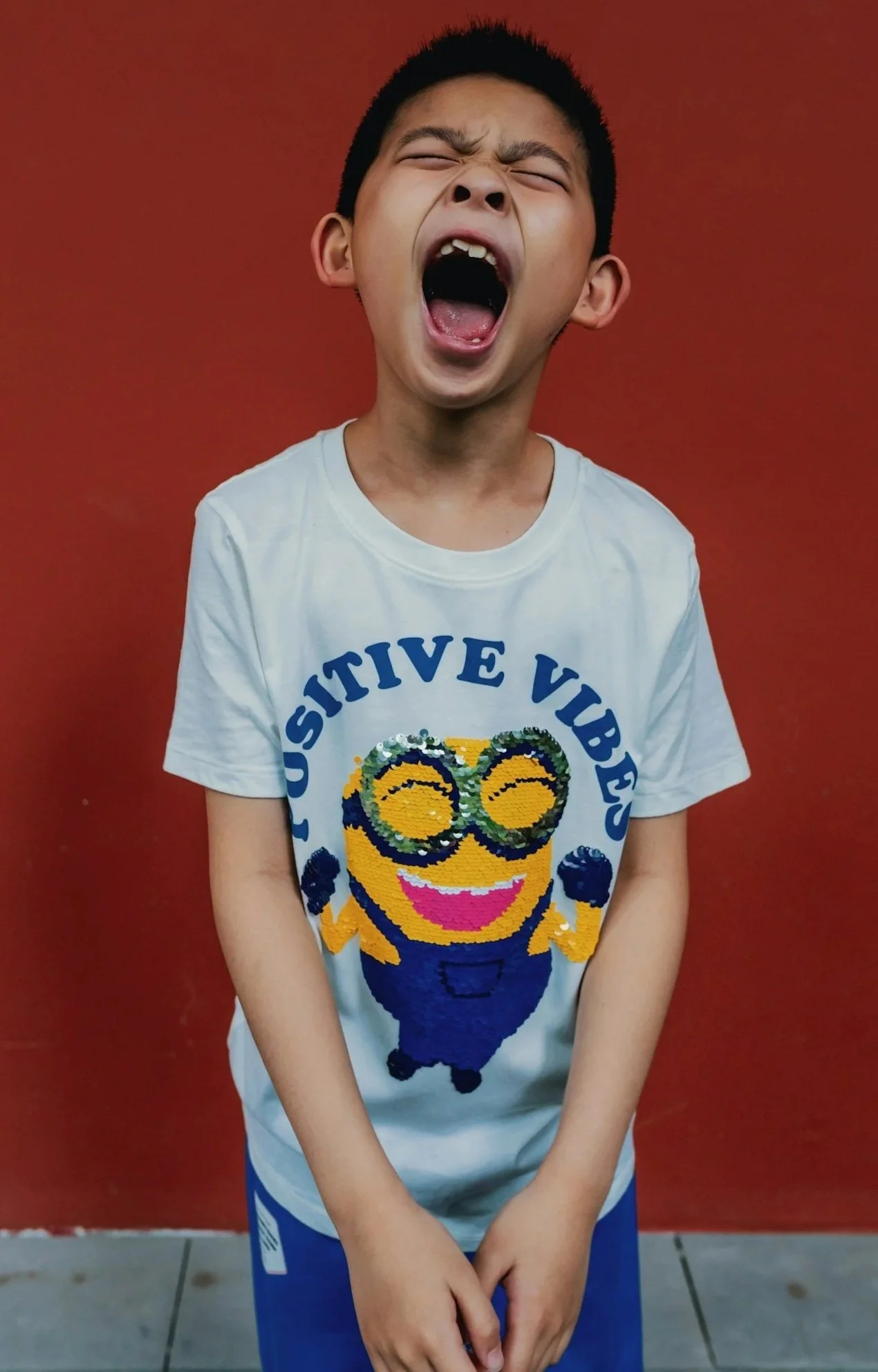 Boy upset, screaming and yelling. Transitions are hard for kids. Learn why transitions cause meltdowns and how to support emotional regulation using proven, trauma-informed parenting strategies.