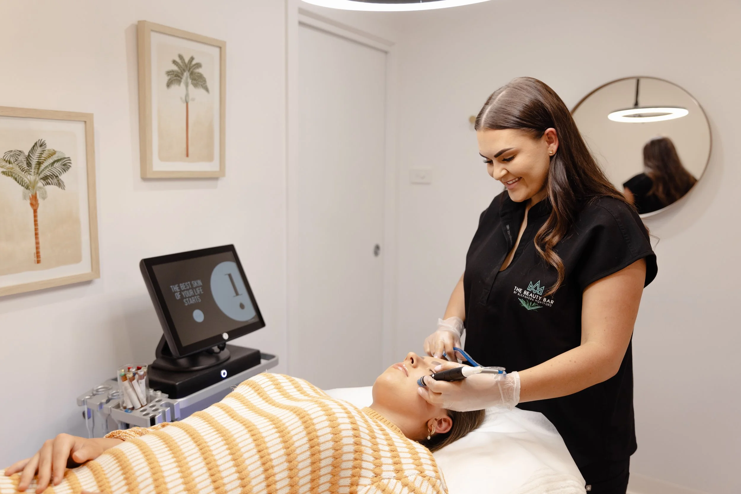 The Beauty Bar HR-46 2.JPEG