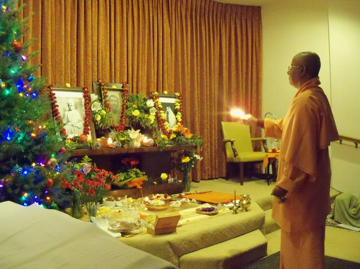 HOLY MOTHER TITHI PUJA AND CHRISTMAS EVE - 2013 9.jpeg