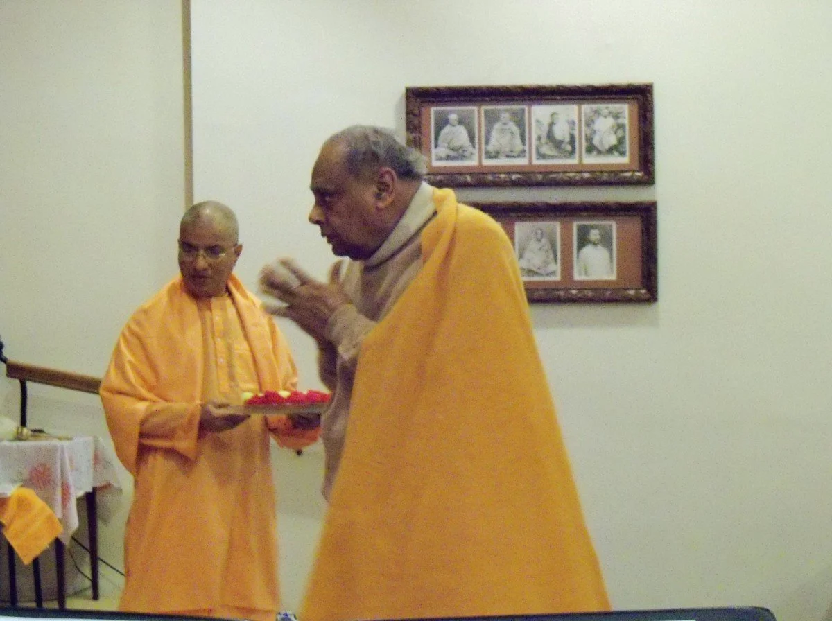 HOLY MOTHER TITHI PUJA AND CHRISTMAS EVE - 2013 12.jpeg