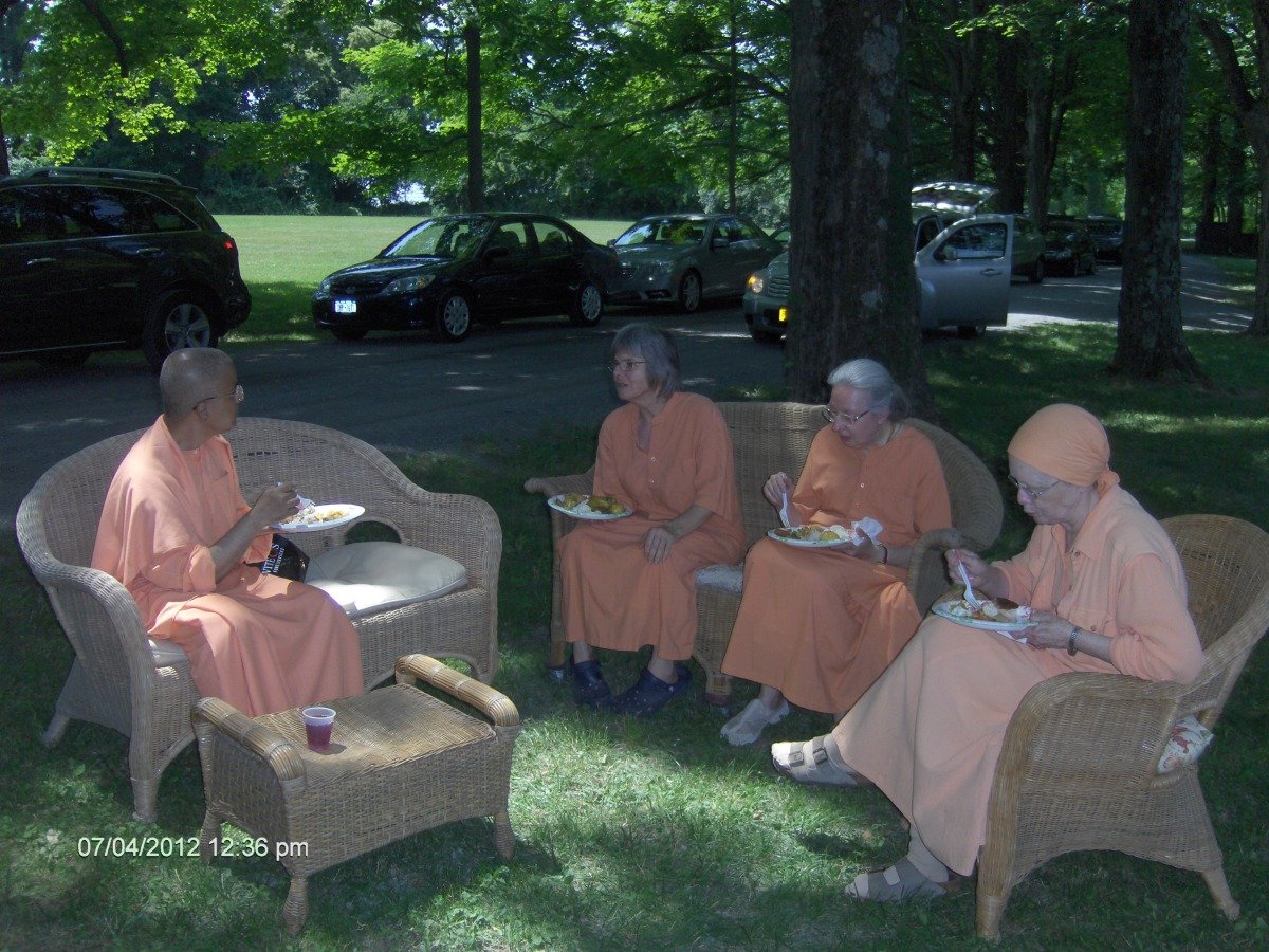 JULY 4, 2012 RIDGELY --150TH BIRTH ANNIVERSARY OF SWAMIJI 18.jpeg