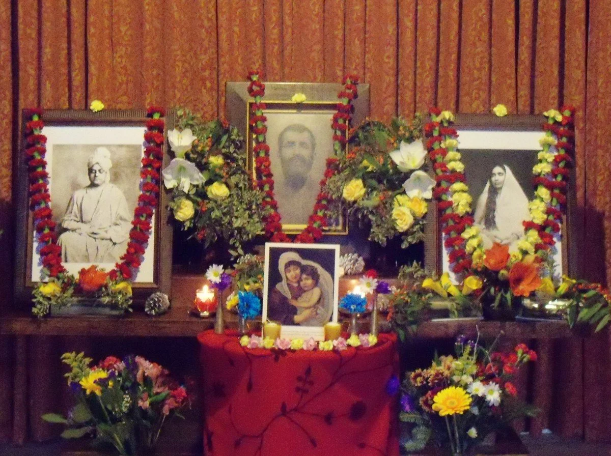 HOLY MOTHER TITHI PUJA AND CHRISTMAS EVE - 2013 20.jpeg