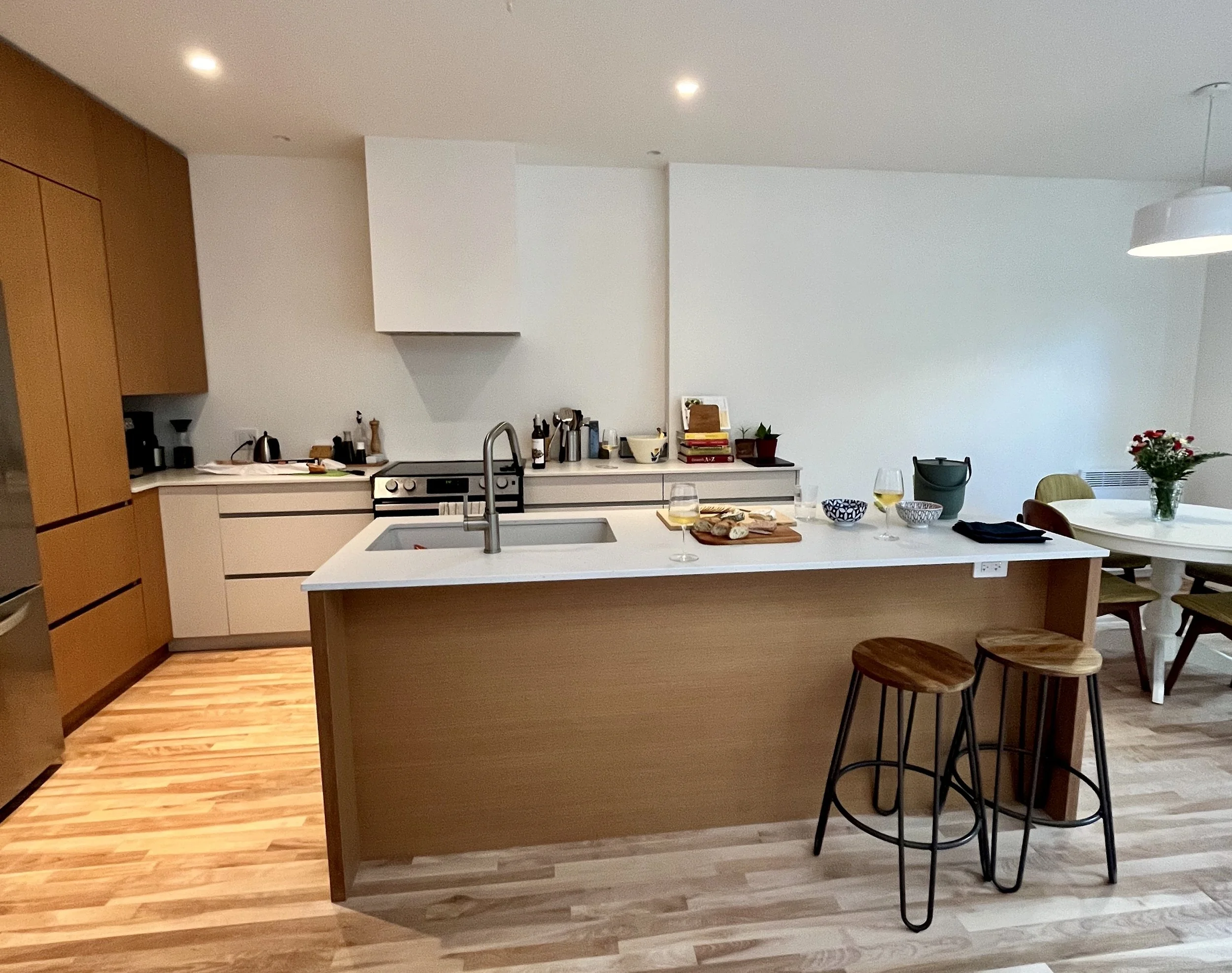 IMG_5566 kitchen.jpg