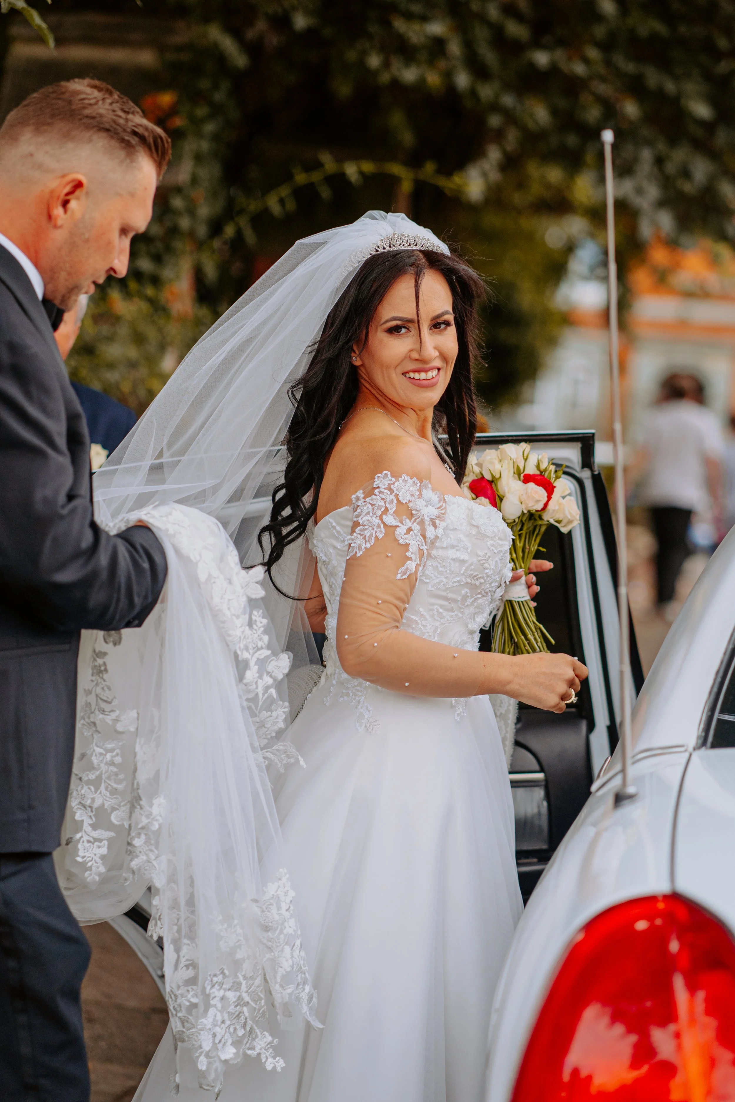 AnnaDanniWedding-41.jpg