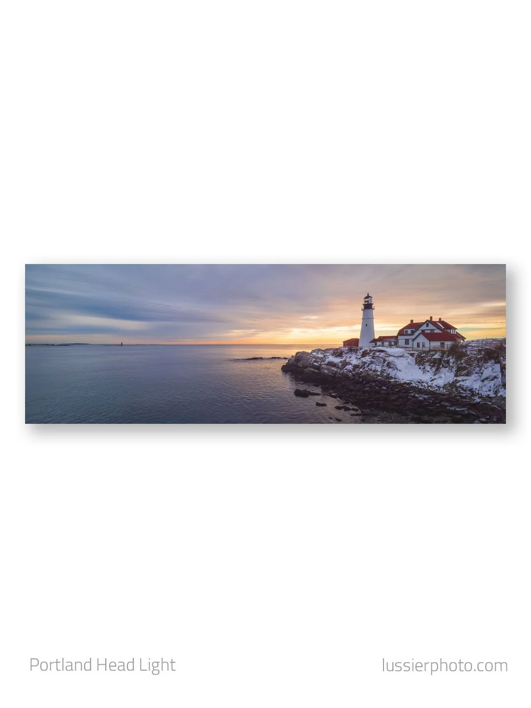 Portland Head Light from a few years ago on a gorgeous winter morning
.
.
.
#lighthouse #maine #yankeemagazine #panorama #sunrise