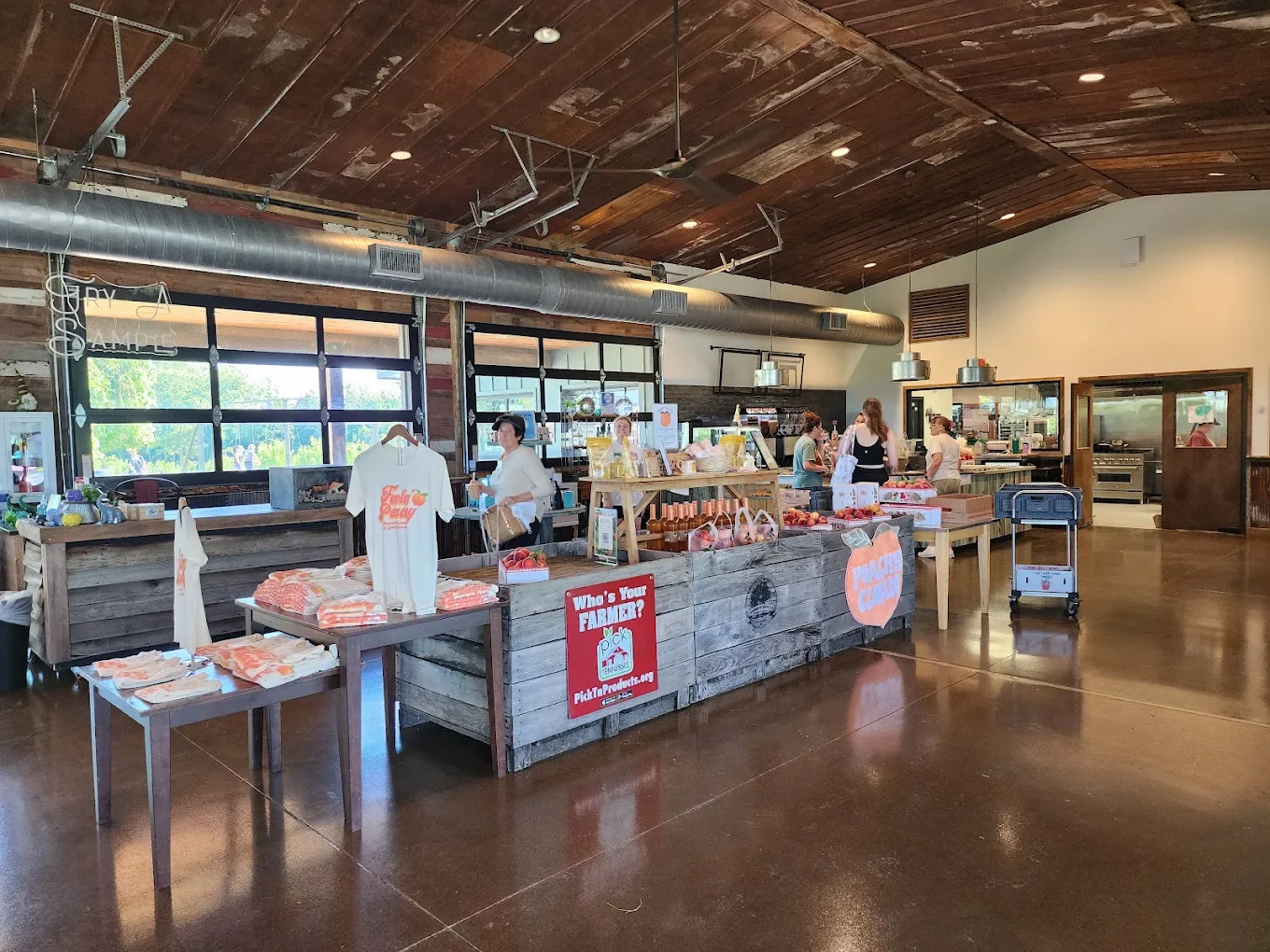 Why Families Visit Apple Orchards Near Mt. Juliet Every Fall