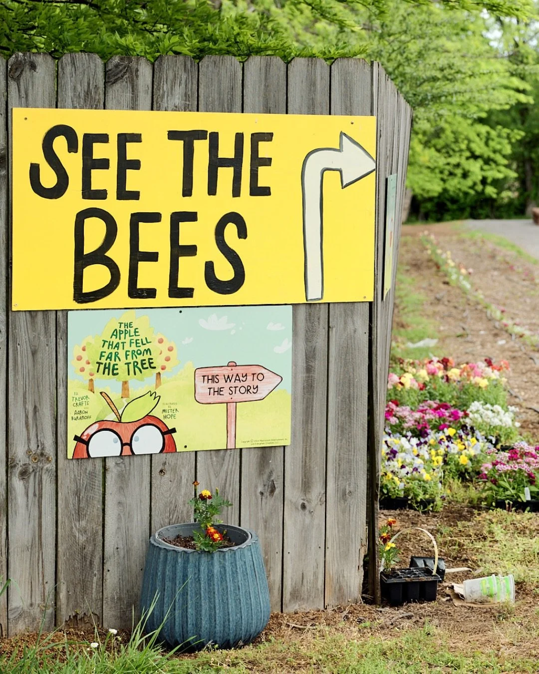 Still thinking about Honey Fest 🍯🐝

Such a sweet day at the orchard full of sunshine, smiles, and so much to enjoy. Thank you for joining us - more to come this season! ✨

#BreedensOrchard #HoneyFest #SavetheBees #OrchardLife #LocalEvents