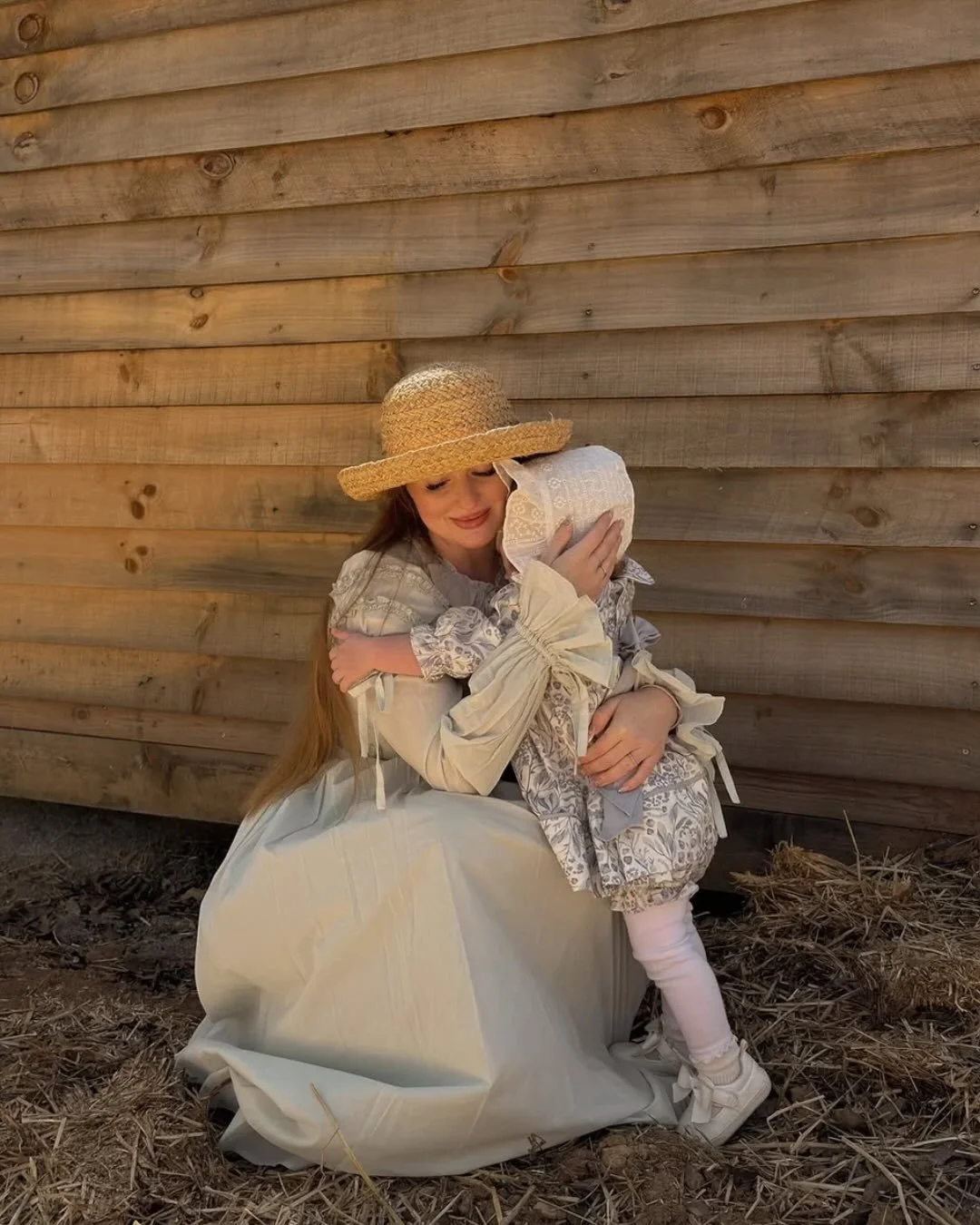 Happy Mother&rsquo;s Day weekend to all the amazing mamas in our Breeden&rsquo;s Orchard community 💐🌿

Thank you for spending your sweetest moments with us &mdash; from sunset play yard memories to quiet cuddles and family farm days 🤍

Reminder: o