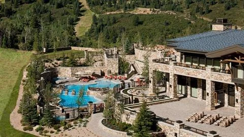 StRegis_SummerExteriorDeckPool.jpg