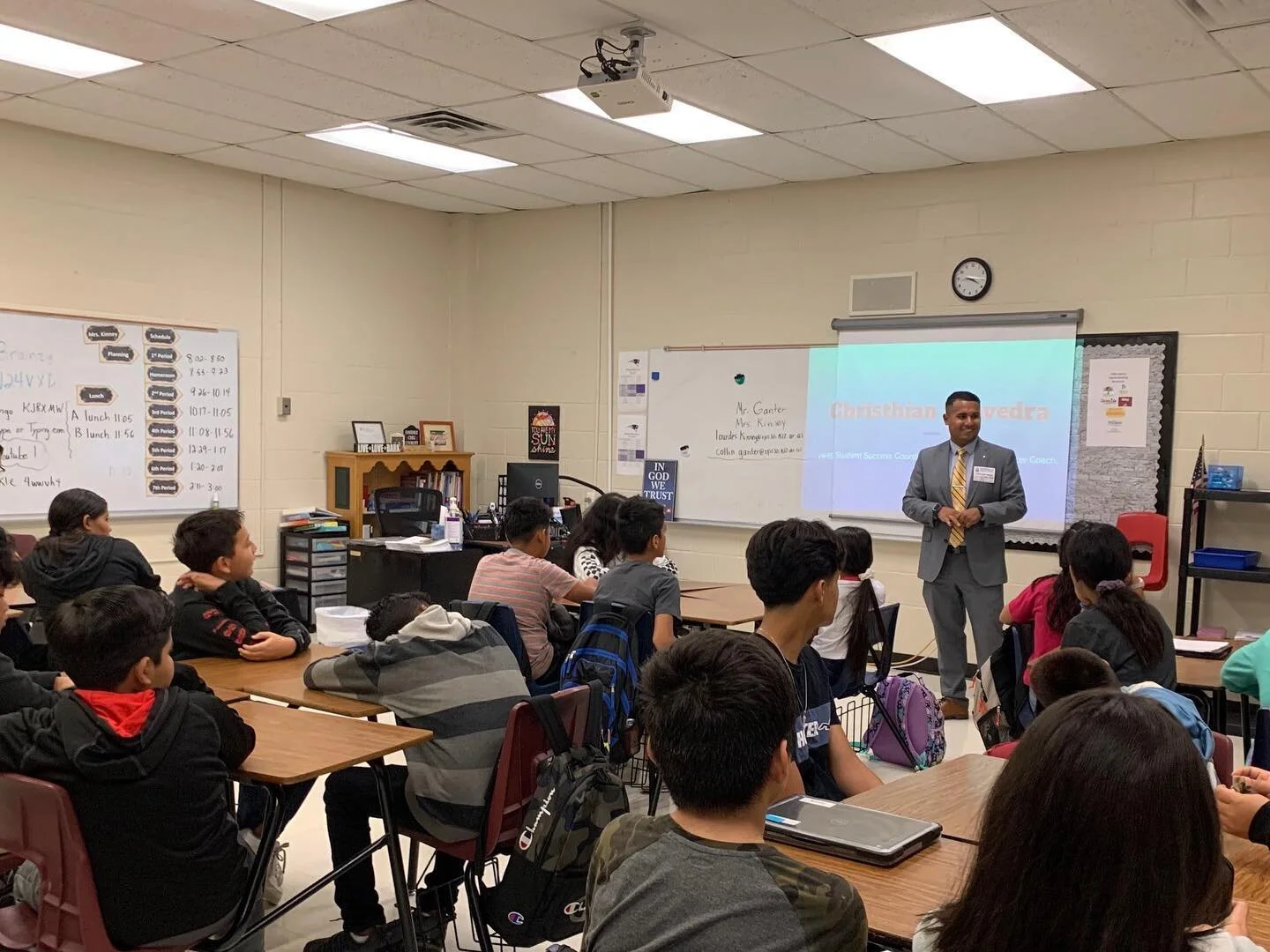 Today I had the honor of sharing my story with @oakdale_pats newcomer students! Their genuine smiles are enough to warm anybody&rsquo;s heart! #bilingualeducation