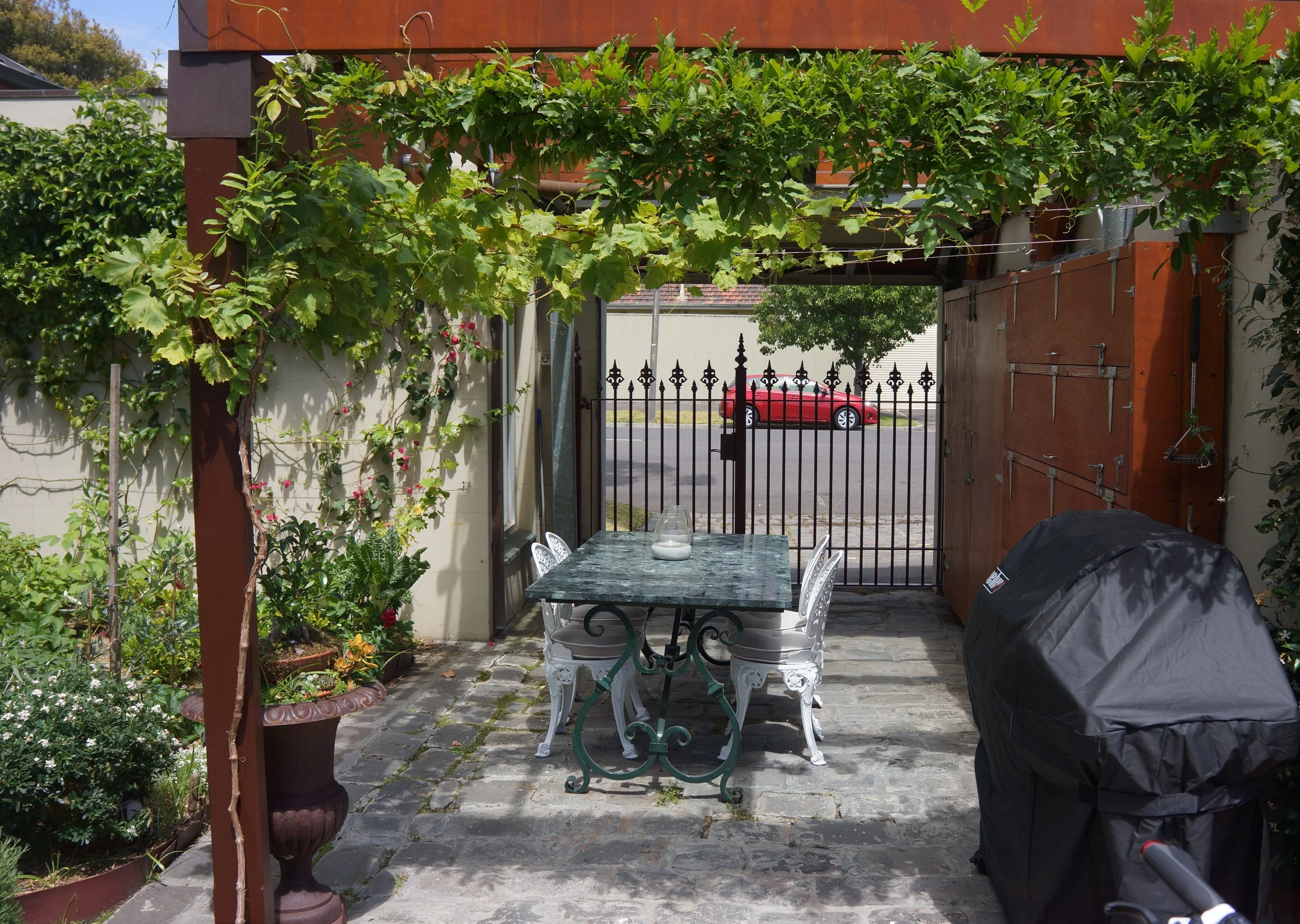 Albert Park Back (17).JPG