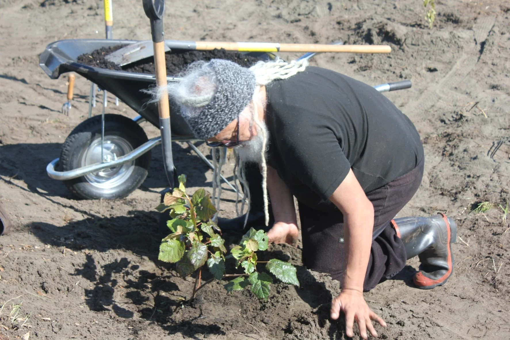 TKKM TPM Planting Day (18).JPG