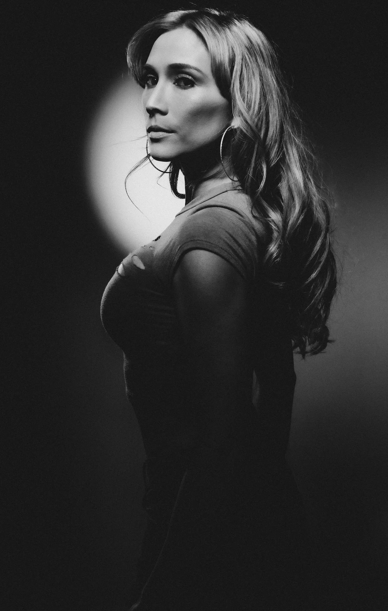Nilo Juaneza Black and white portrait photography featuring actress / model Erica Juliet