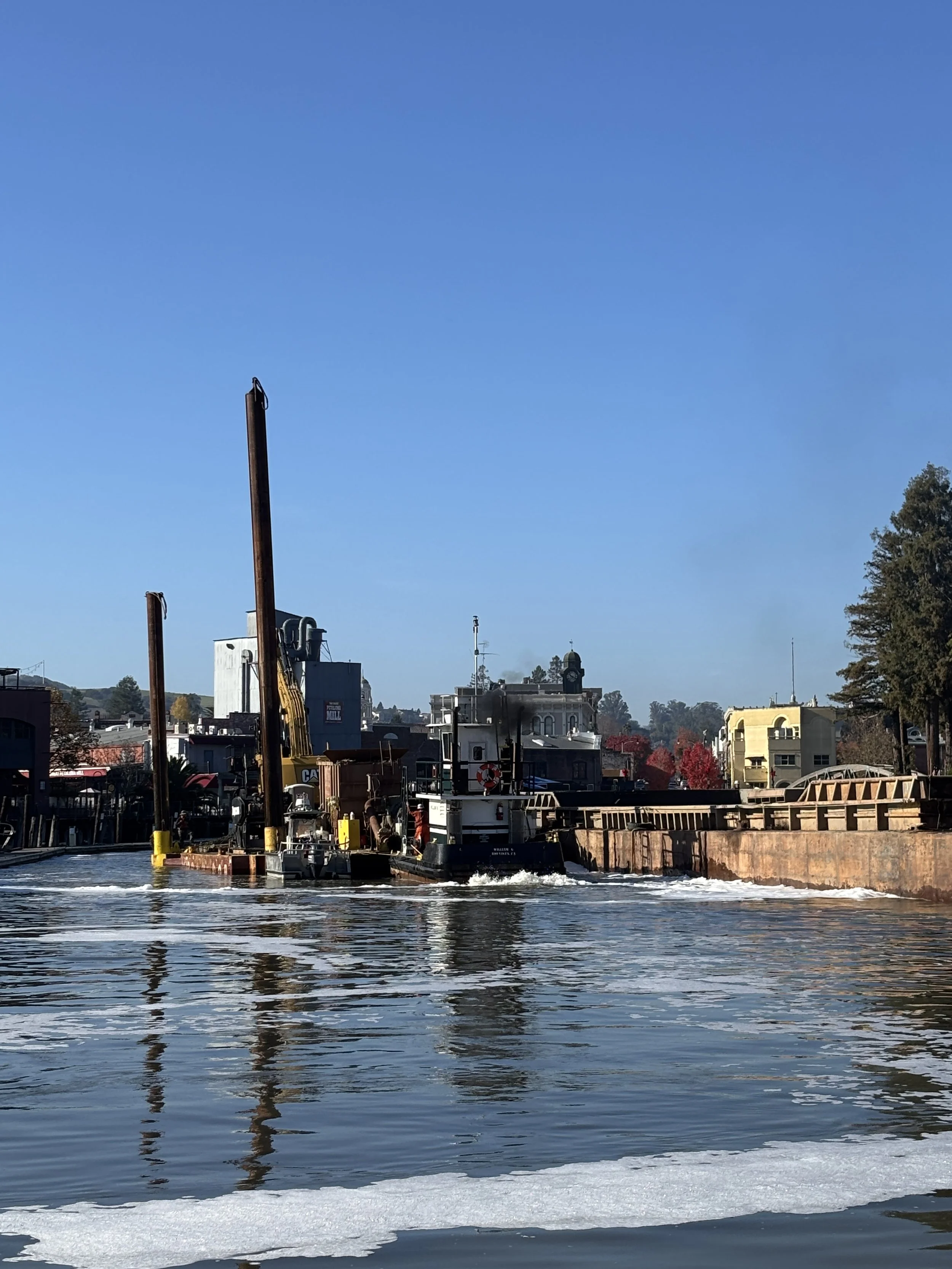 Dredge in the Petaluma Turning Basin (2025)