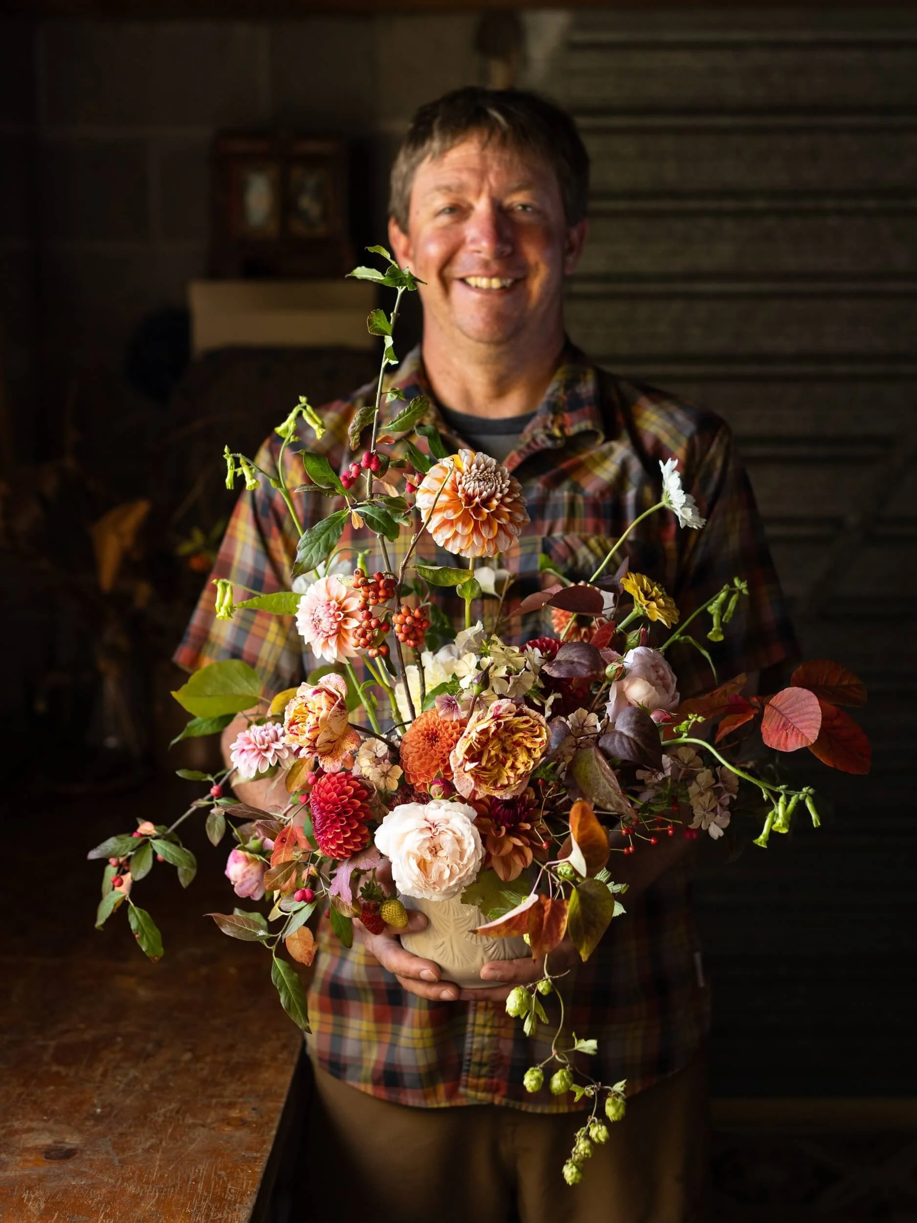 Flower-class-student-roses-christchurch-katherine-english-flora.jpg