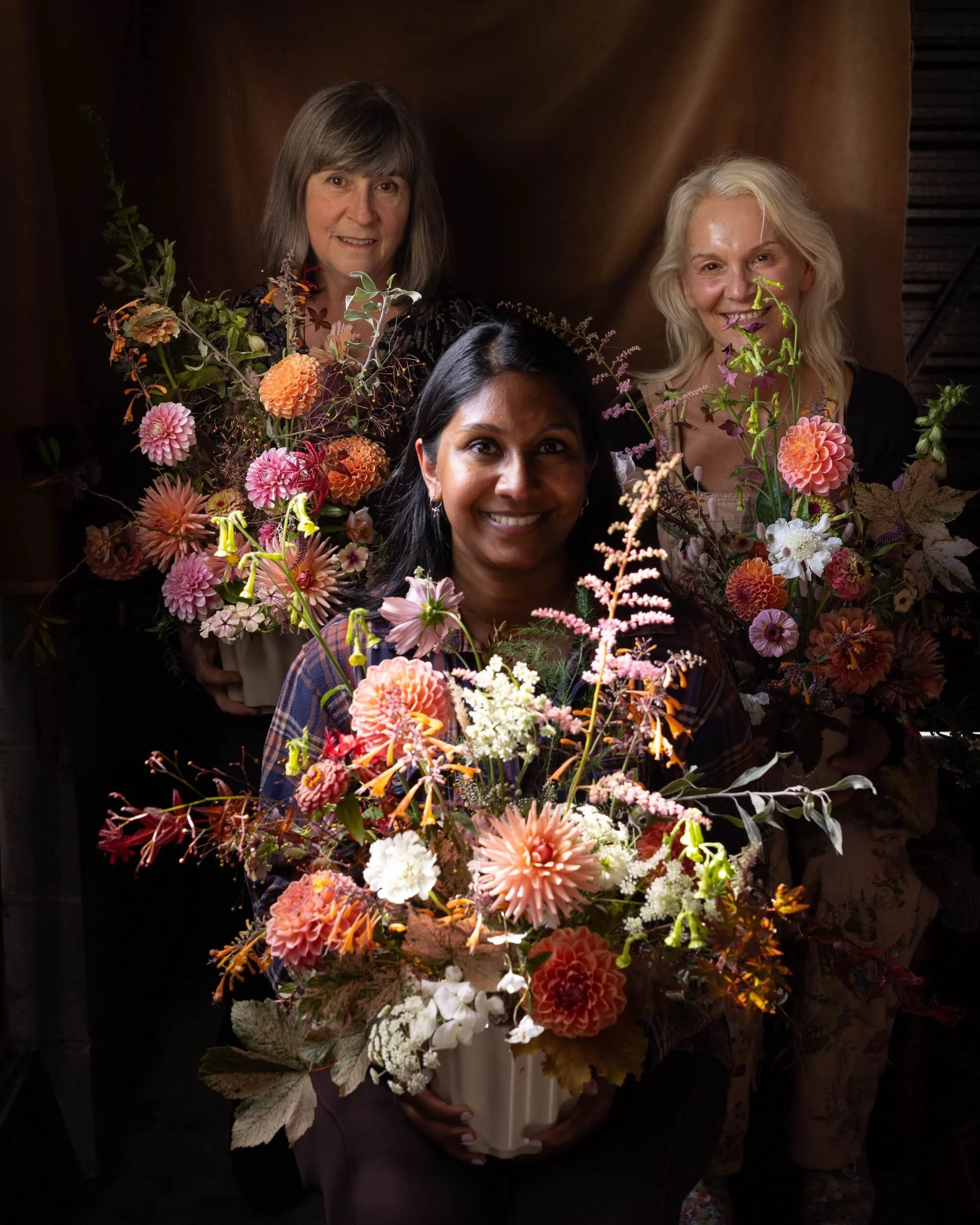 Flower-workshop-dahlias-autumn-christchurch-katherine-english-flora.jpg