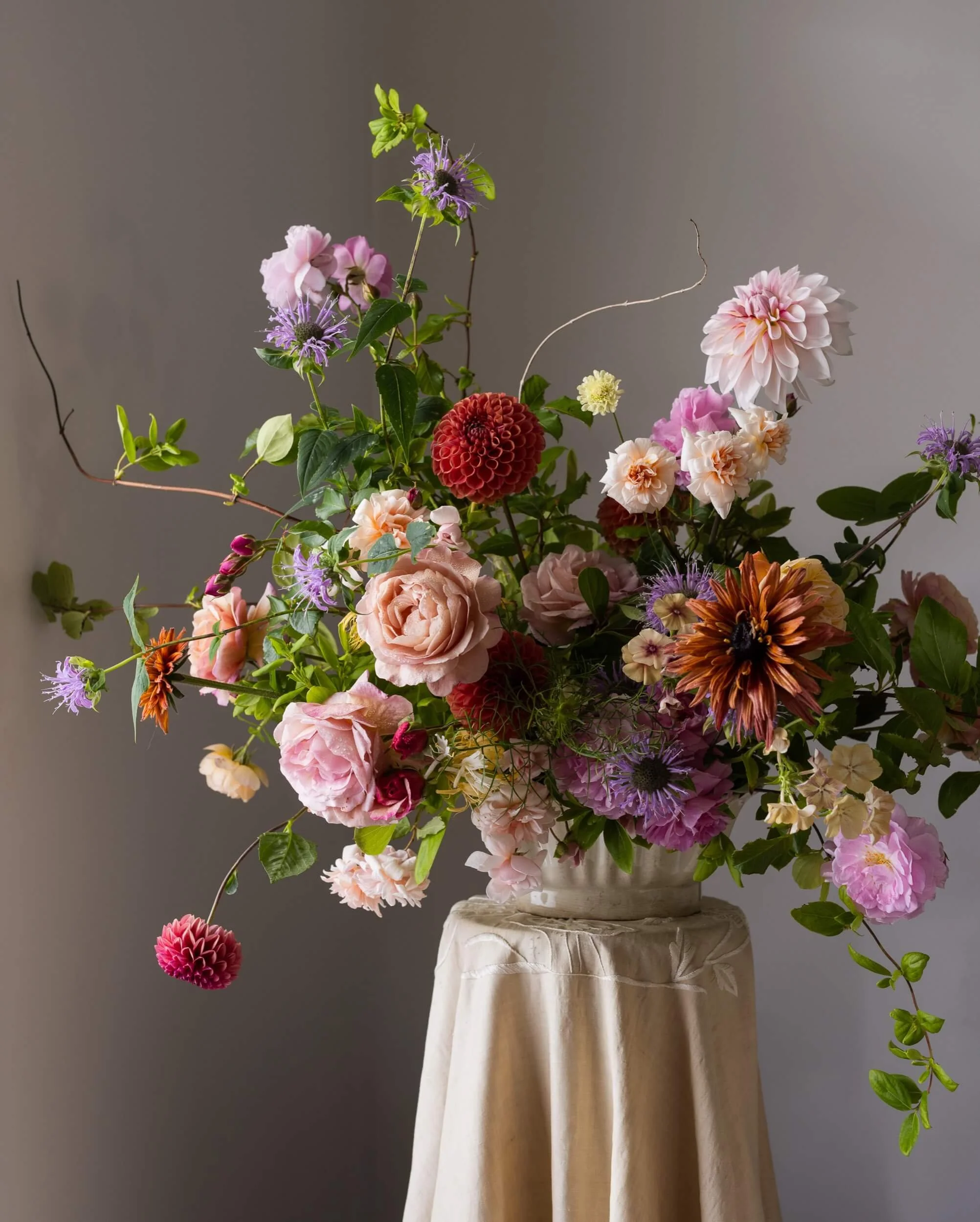 wedding-arrangement-floristry-christchurch-katherine-english-flora.jpg