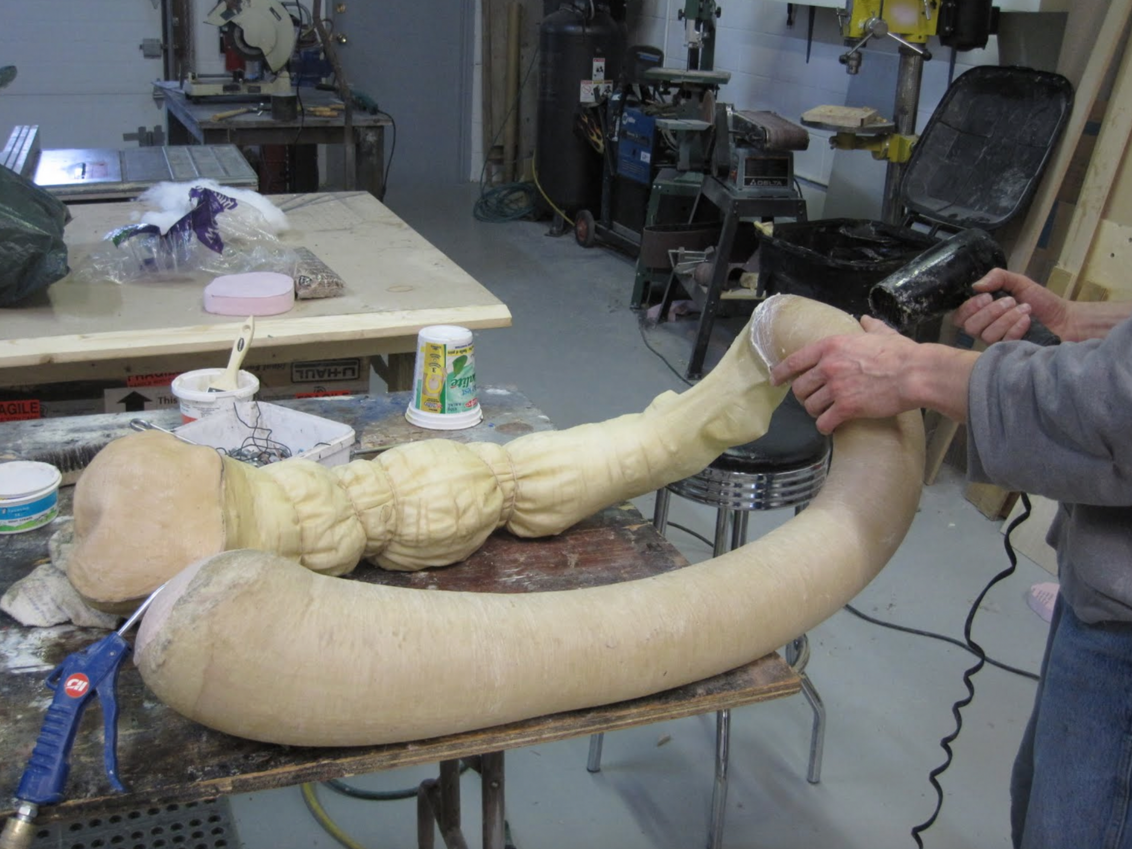  This photo shows a portion of the equine colon test piece being inflated to evaluate the feel of the chosen material. Once we are pleased with the result, veterinary professors from the University of Calgary Faculty of Veterinary medicine will furth