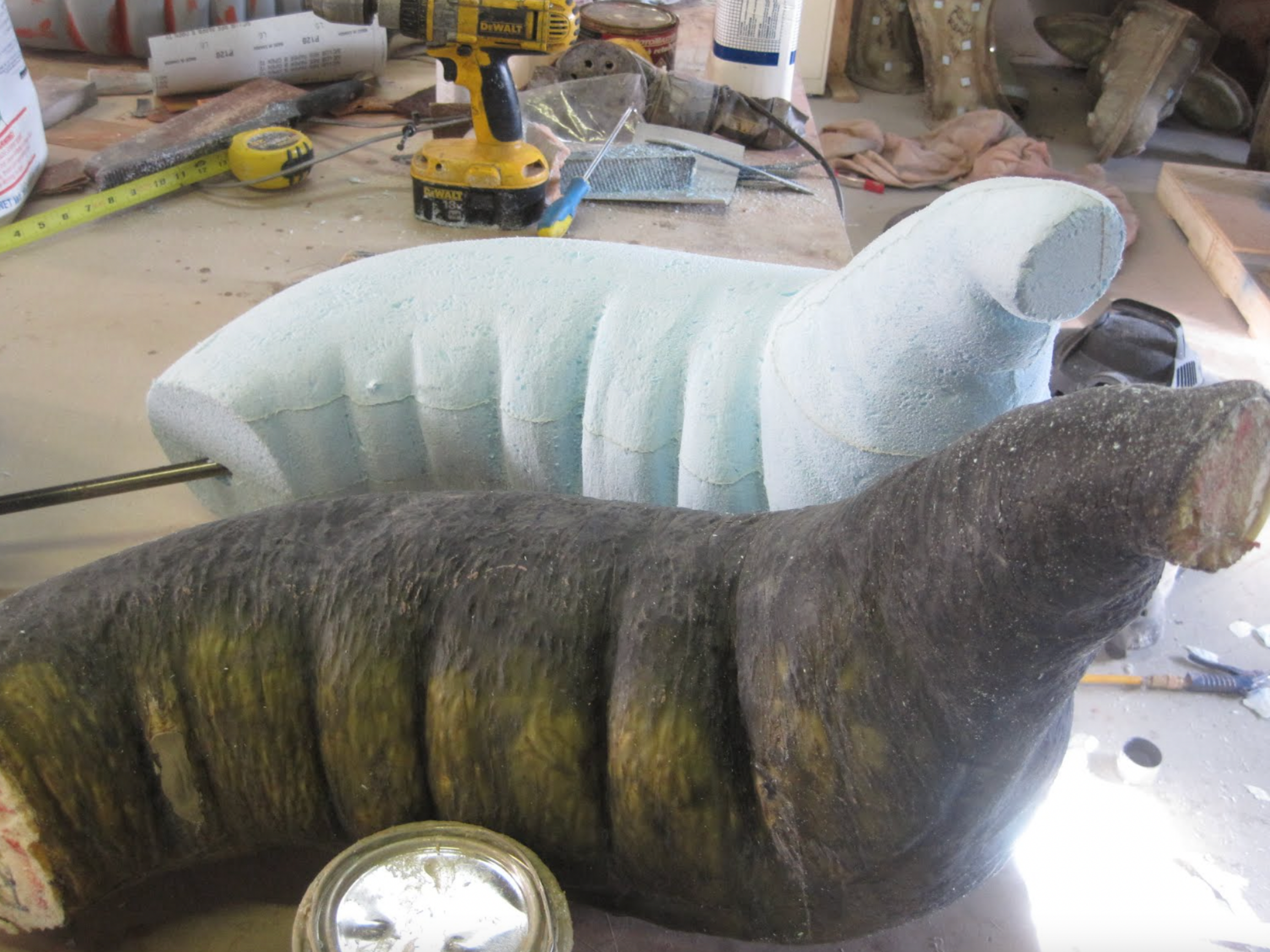 This photo shows the original and sculpture of the right dorsal colon.