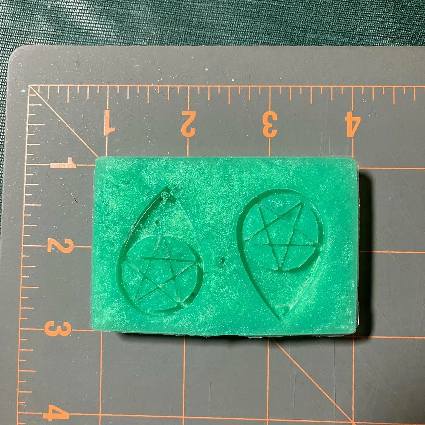 Destash sale: 

As long as the posts are still up and items are unclaimed, they are still available!
Payment is via paypal or website listing
There will be a lot more posts

These all have slight defects such as bubbles/scratches etc

1. Pentagram ea