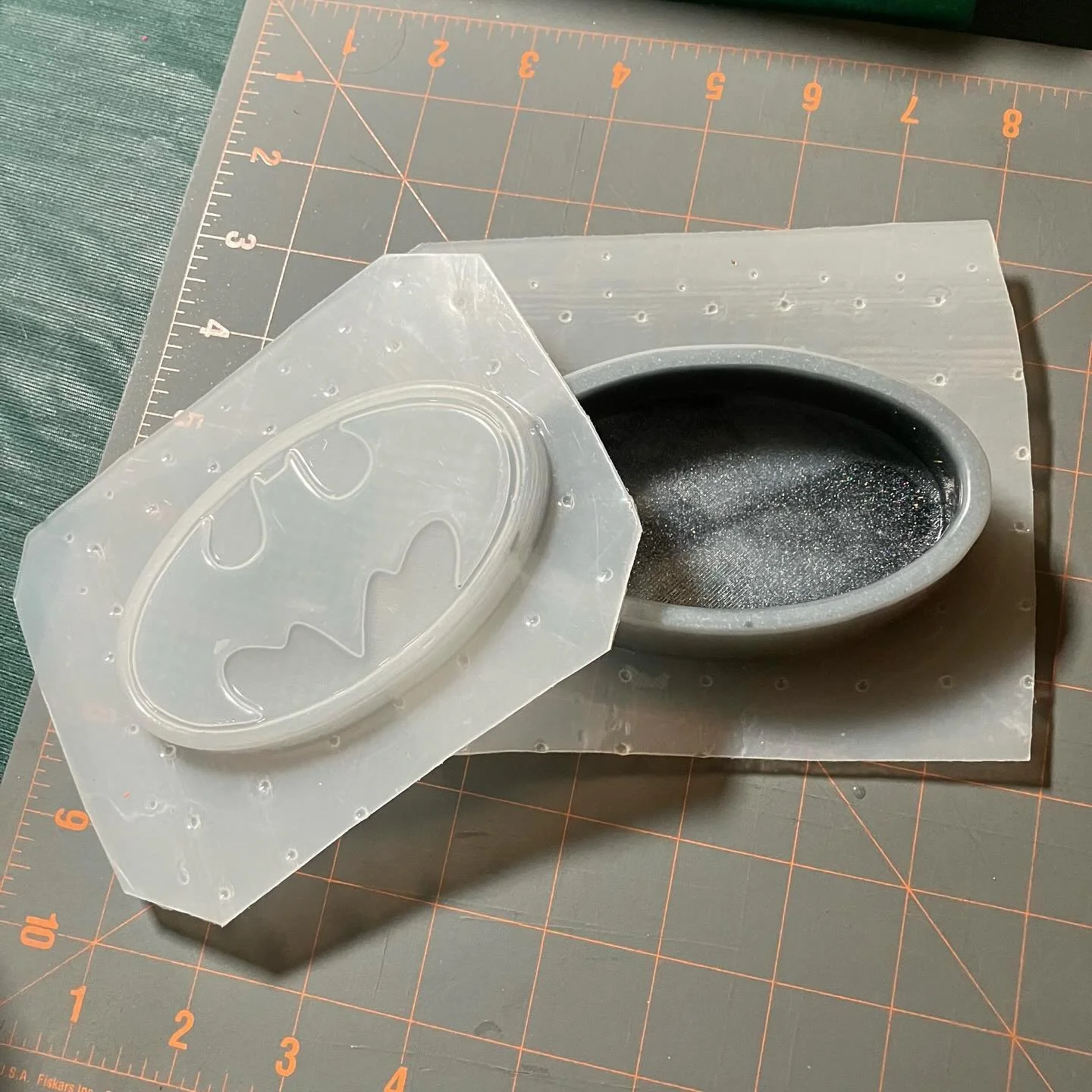 Destash sale: 

As long as the posts are still up and items are unclaimed, they are still available!
Payment is via paypal or website listing
There will be a lot more posts

These ones are NOT made by me and are used and will be cleaned

1. Batman di