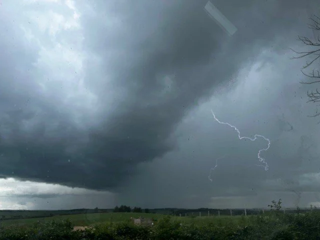 lightning.jpg
