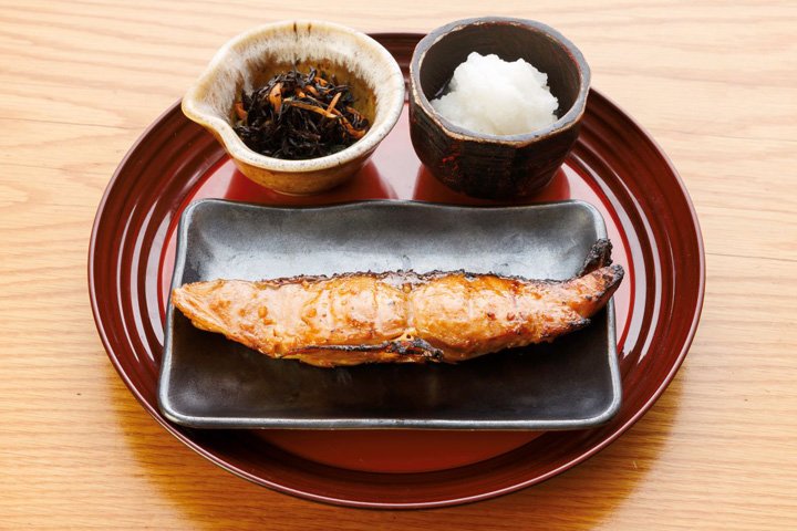 Japanese Butterfish / $27
沖目鯛醤油麹
Grilled Japanese butterfish marinated in a special soy sauce based Koji and served with Japanese grated radish.