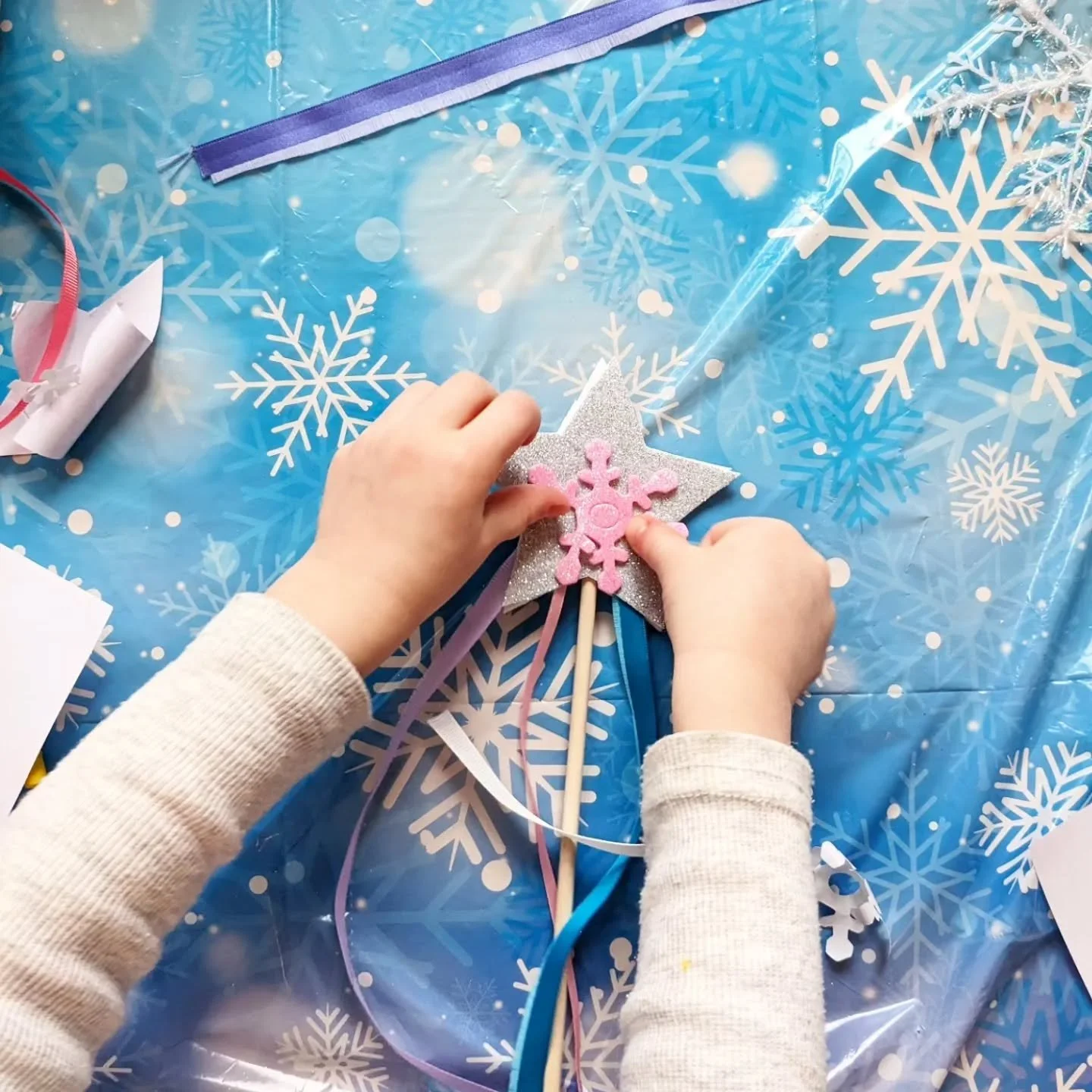 A frozen themed party pack!
If you are interested in getting the creativity going at your party, get in touch to see what our party packs are about

#party #art #craft #kent #sussex #childrensparties