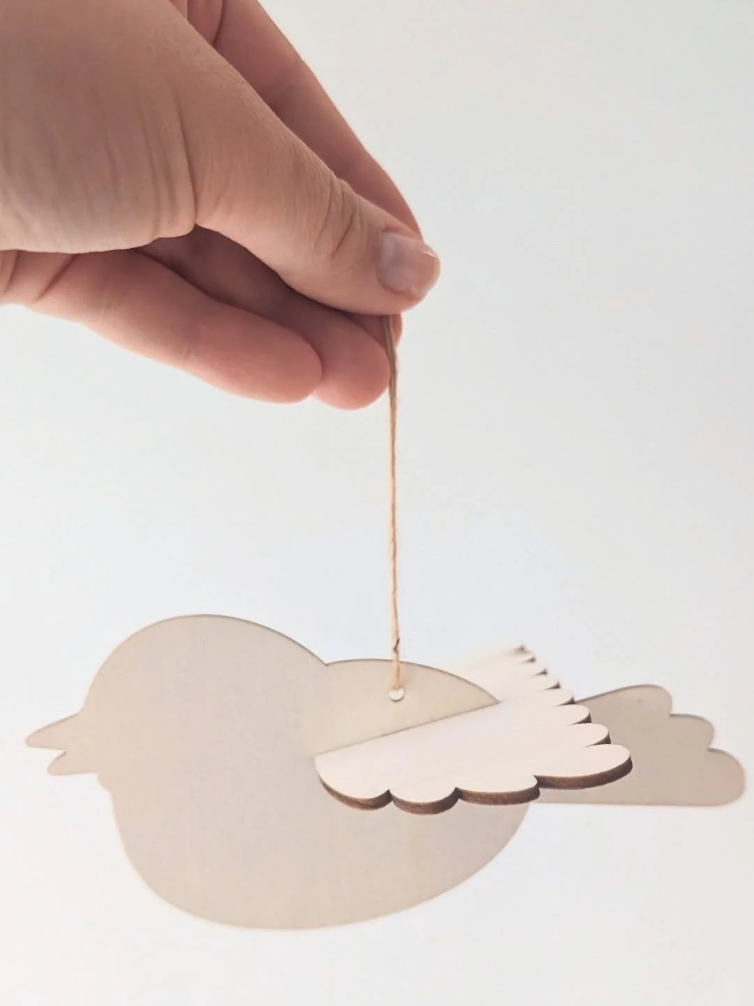 We have an exciting little collaboration going on soon with @oakiedokesplayhouse .... If your little one loves crafts and soft play then the Crafternoon on 22nd May is for you!
These little birds will be ready and waiting to be turned into something 