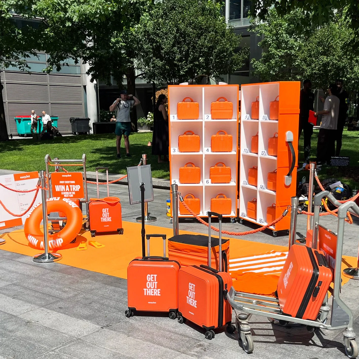 EasyJet - 2.jpg