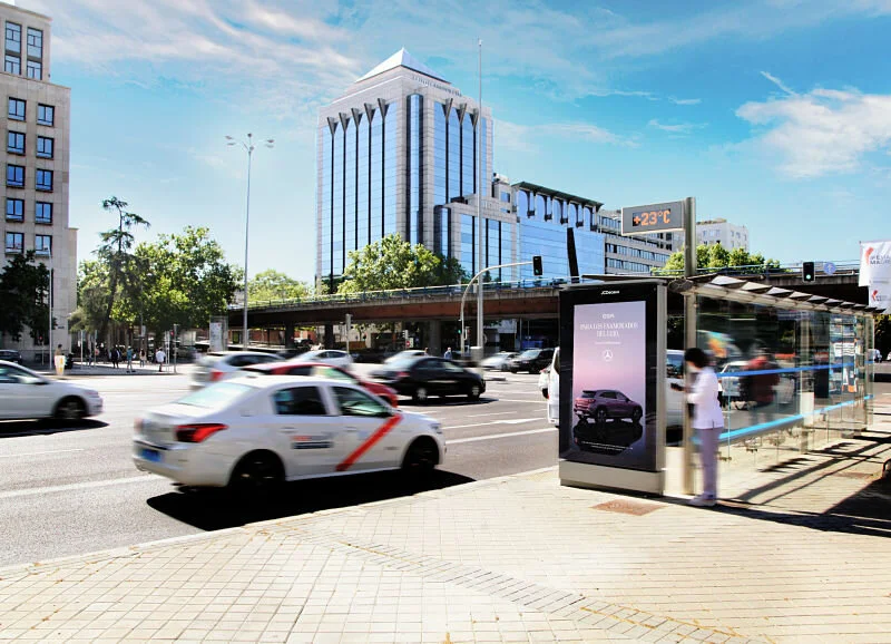Mercedes-Benz lanza la primera campaña de programática exterior con medición drive to store