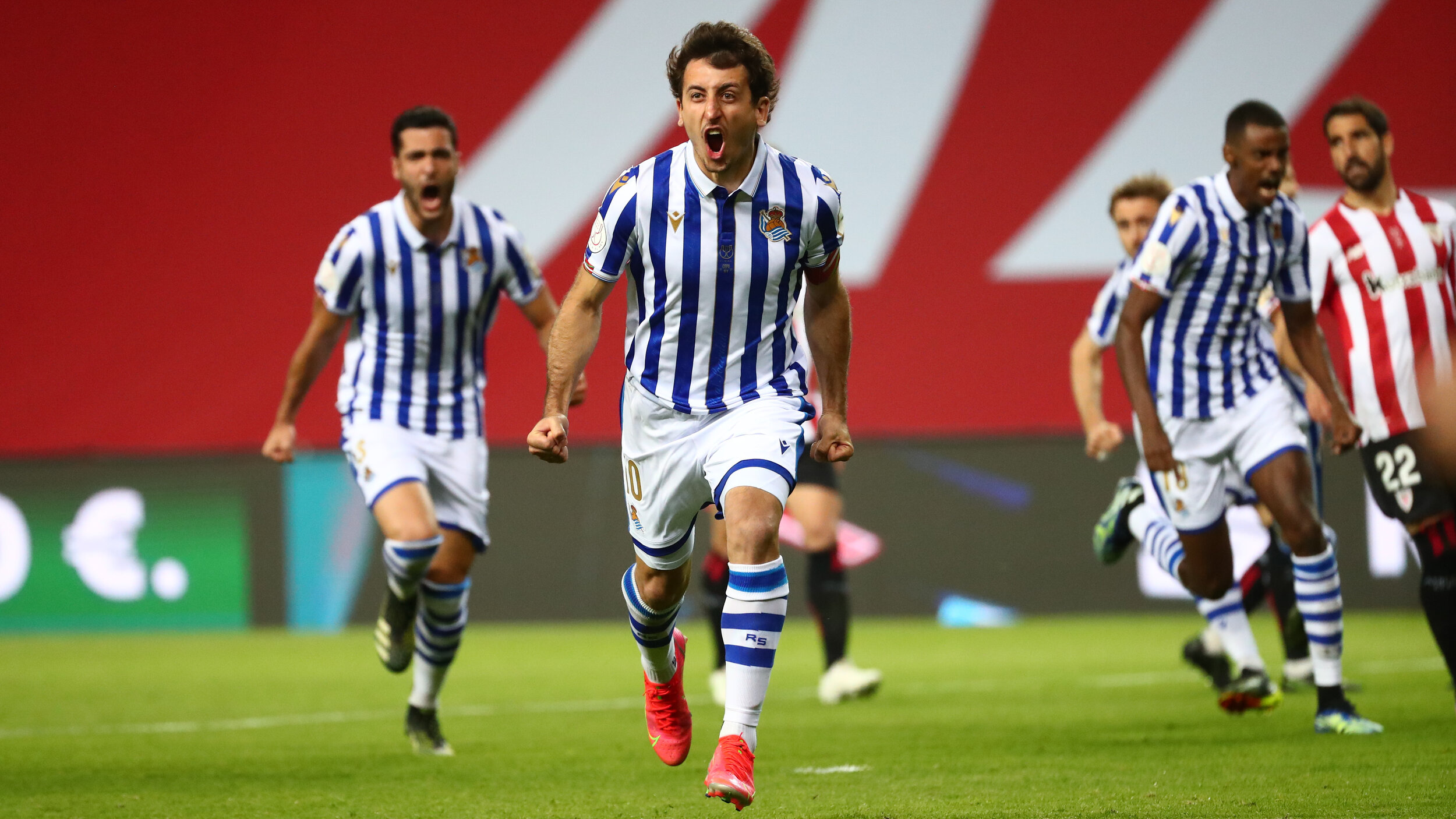 Toca reinventarse: Las nuevas formas de relación entre las marcas, los aficionados y los clubes