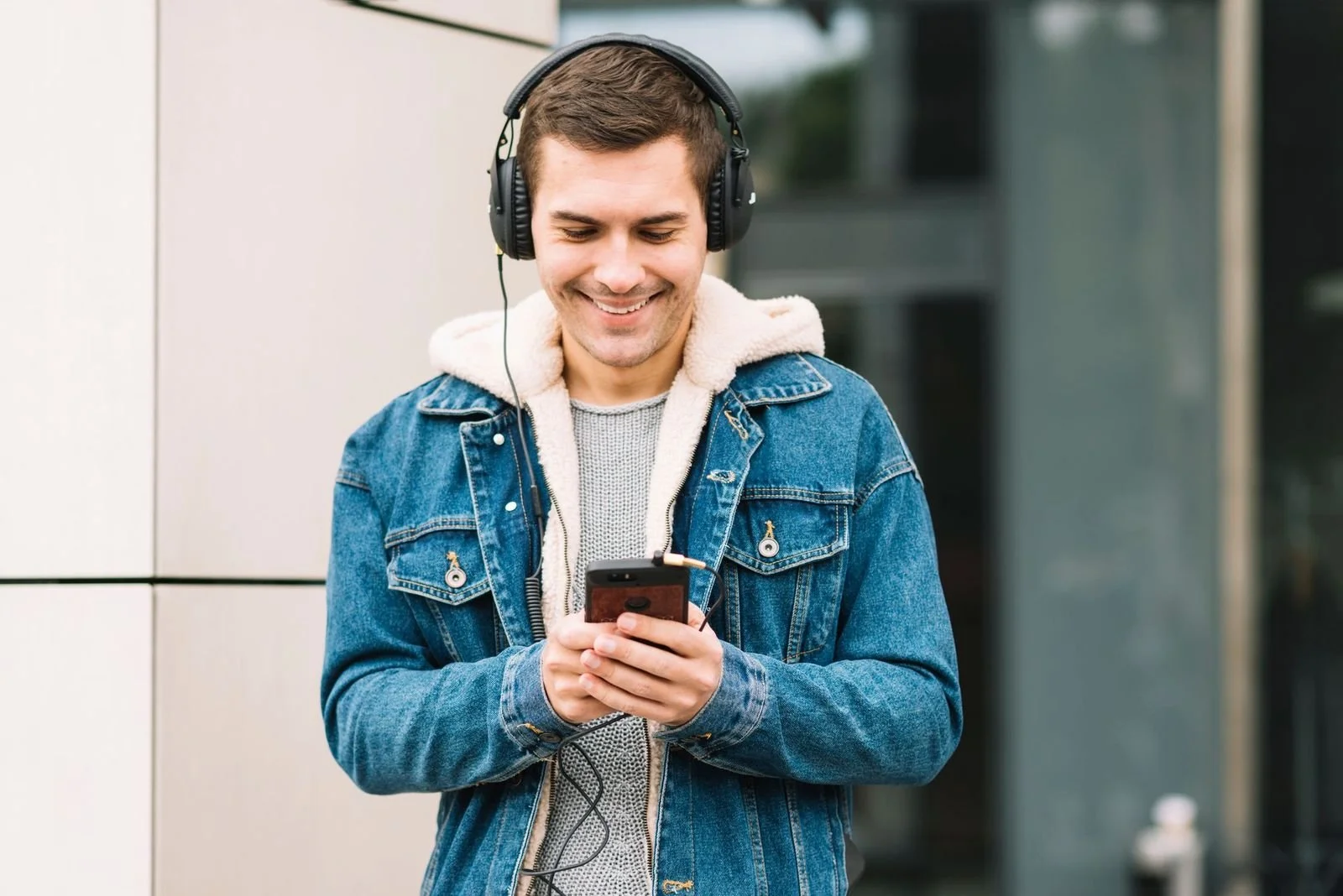 Los anuncios de audio en el canal mobile gaming logran tasas de escucha completas superiores al 75%