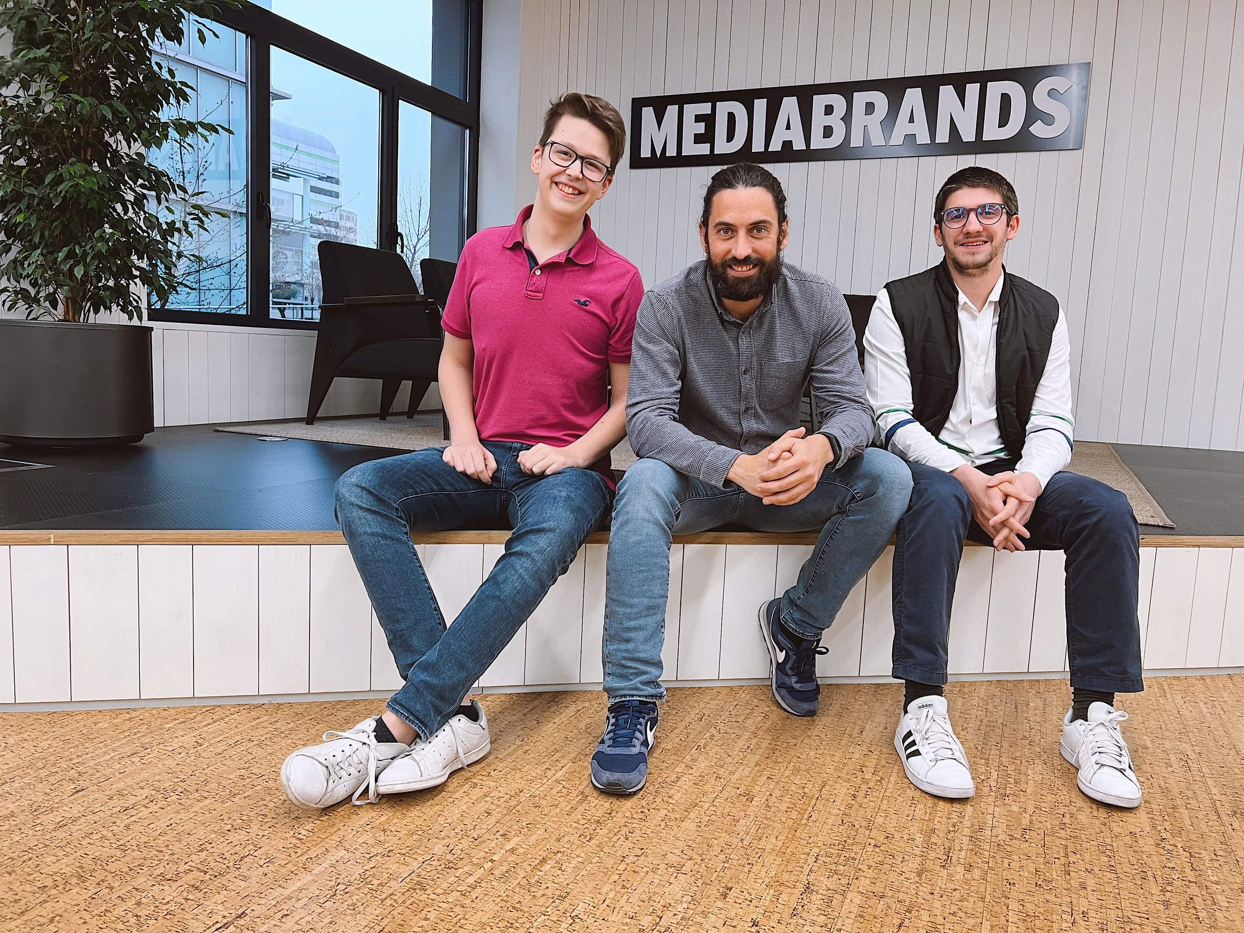 Miguel Colomer, Silviu Eftimie y Christian Stoyanov, premiados en el Hackathon mundial de Google Cloud