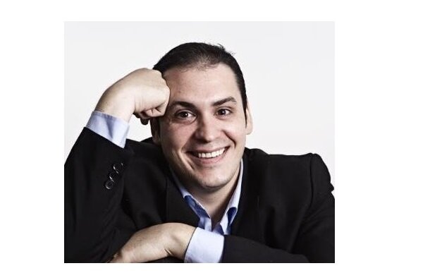 Ramiro Sirvent nombrado Sales Director en Adglow