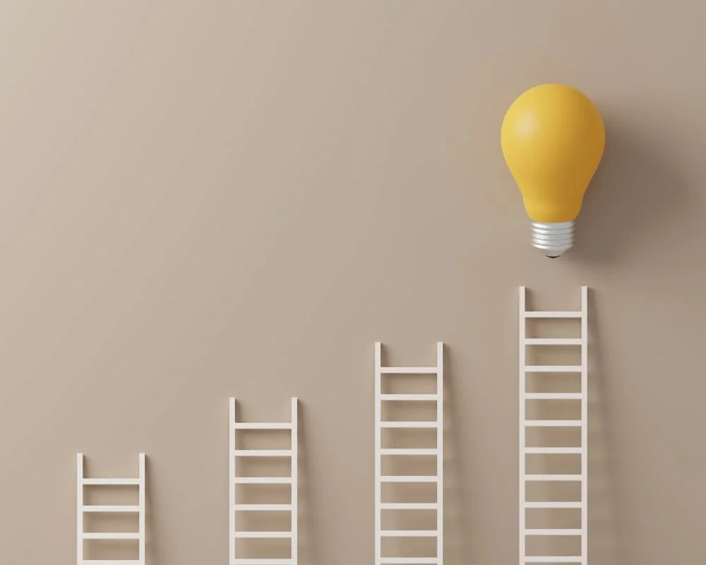 Seis ejemplos de empresas que implementan estrategias para incrementar los insights en Retail Media