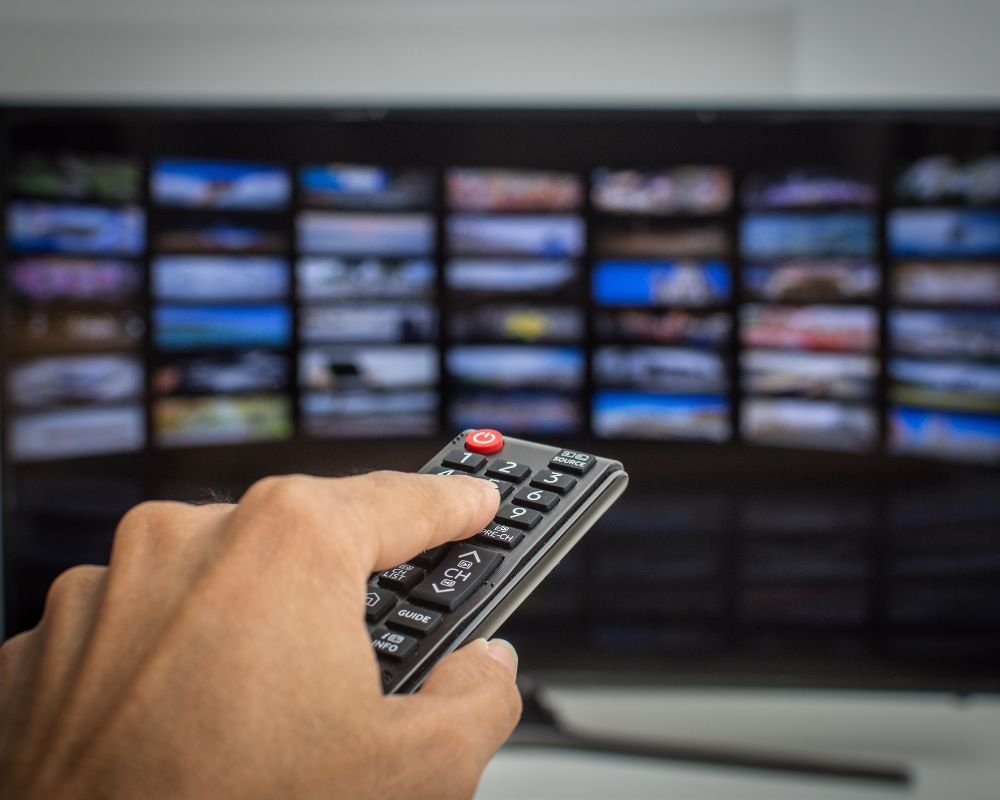 Cómo la TV ha dejado atrás su función de entretenimiento y se ha convertido en una herramienta de publicidad