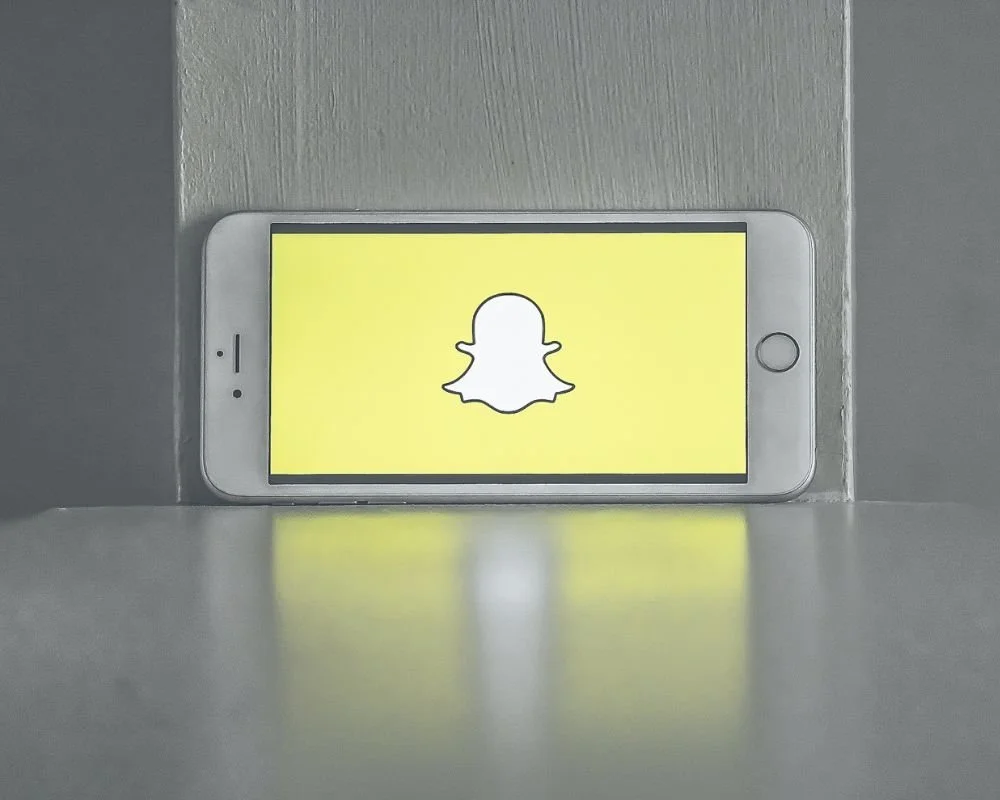 Snapchat apuesta por suscripciones y publicidad: ¿El modelo híbrido del futuro?