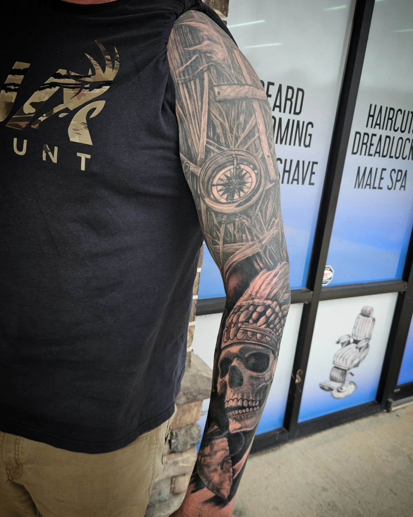Tattoo by @mikebugenhagentattoos 
Mikes books close to new clients November 15th you can visit our website to book !Mike is booking January and February 

BOOK 👇👇👇👇
WWW.BLUETORCHTATTOO.COM 

PLEASE NO DM'S 

FREE CONSULTATION 

NON-REFUNDABLE DEP