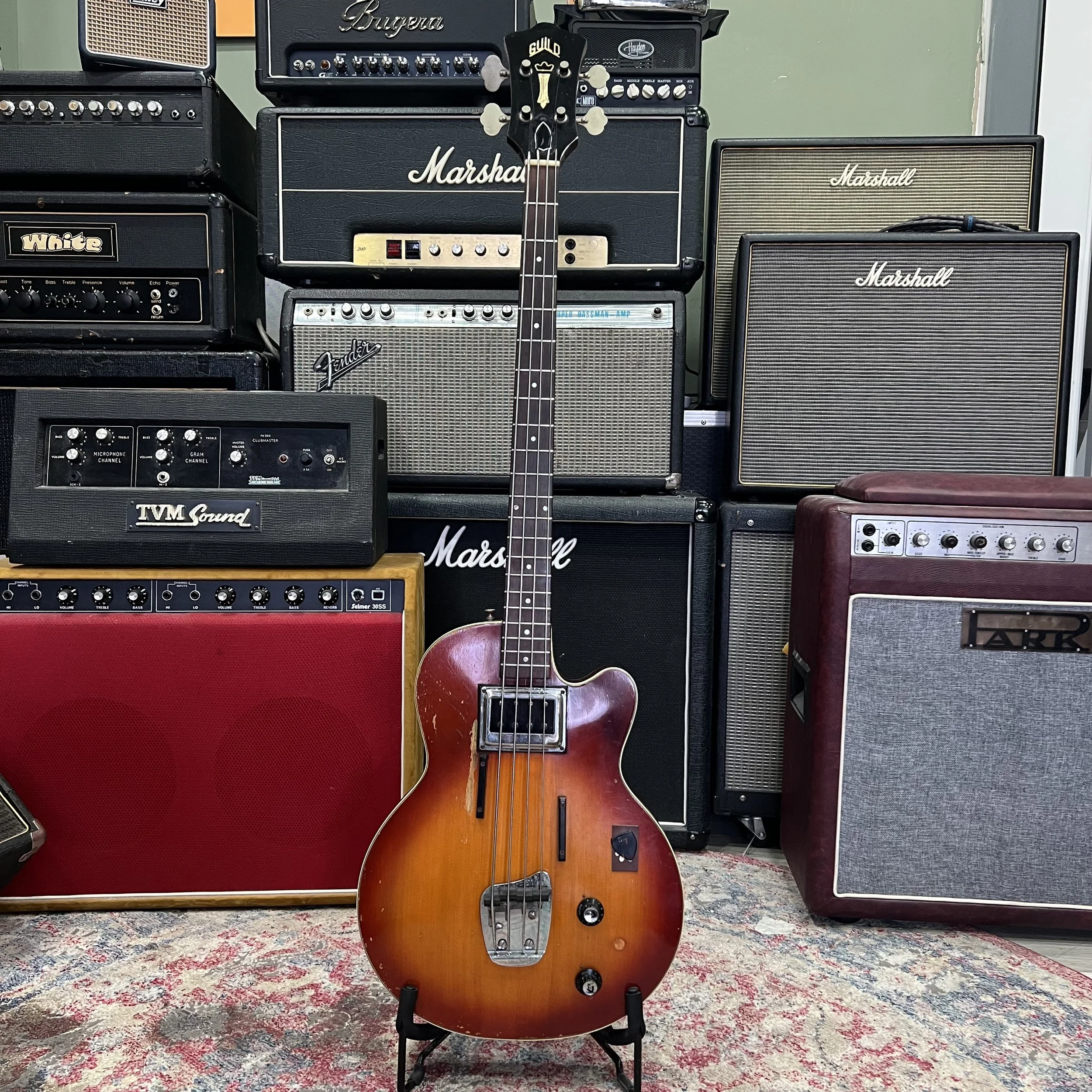 Guild-MK85-Mark1-Electric-Bass-Guitar-Sunburst-01.jpeg