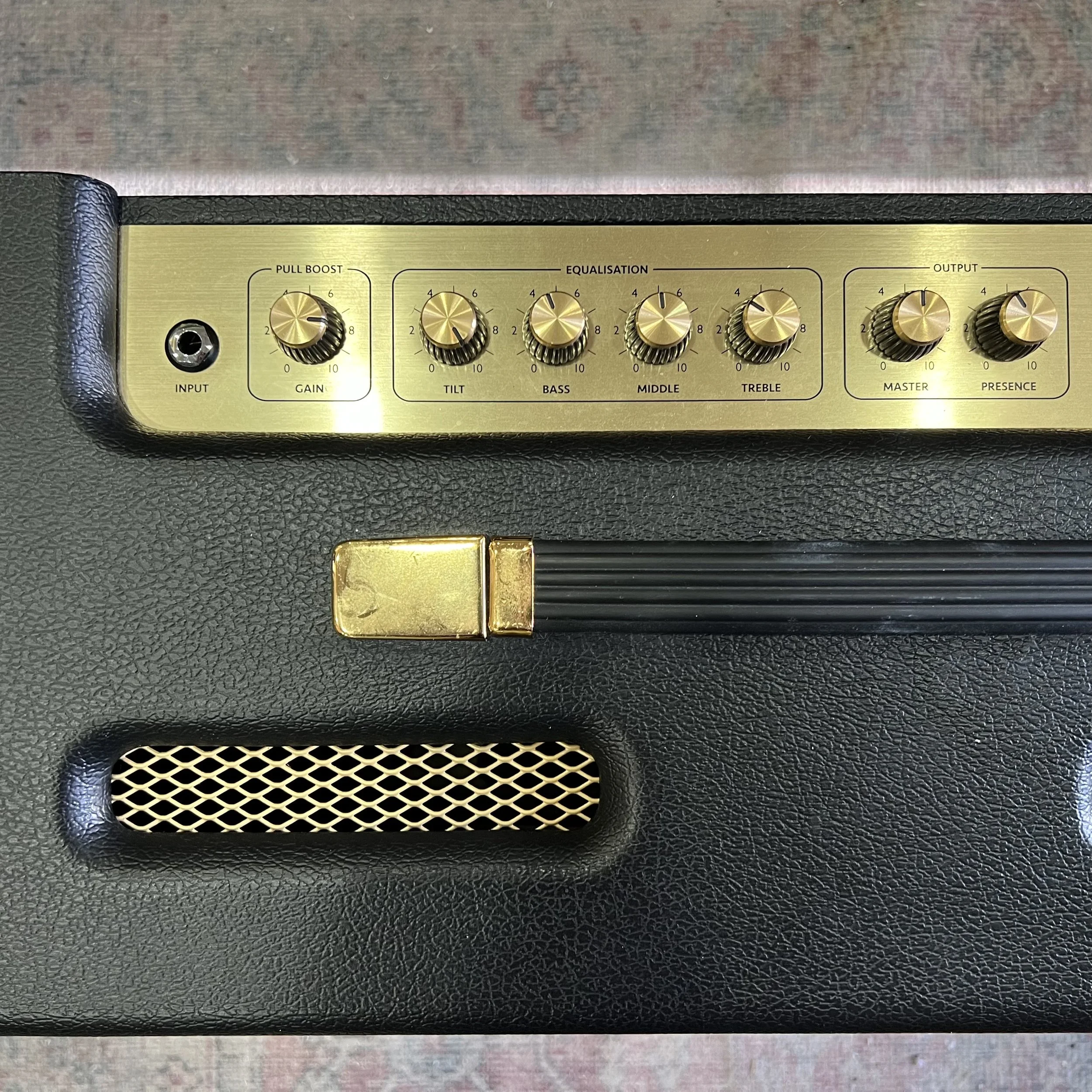 MARSHALL-Origin20-Guitar-Amp-08.jpeg