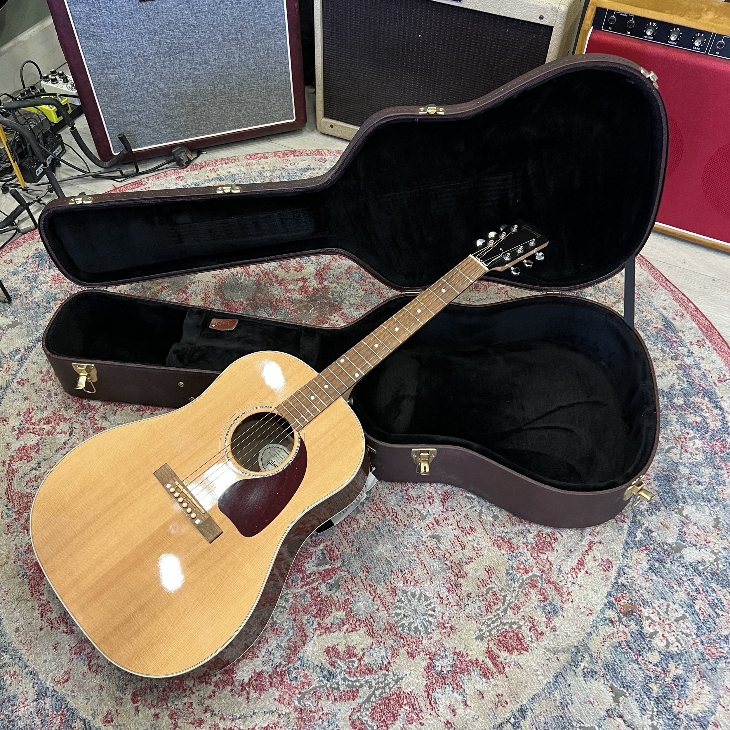Gibson-J15-Acoustic-Guitar-Antique-Natural-014.jpeg