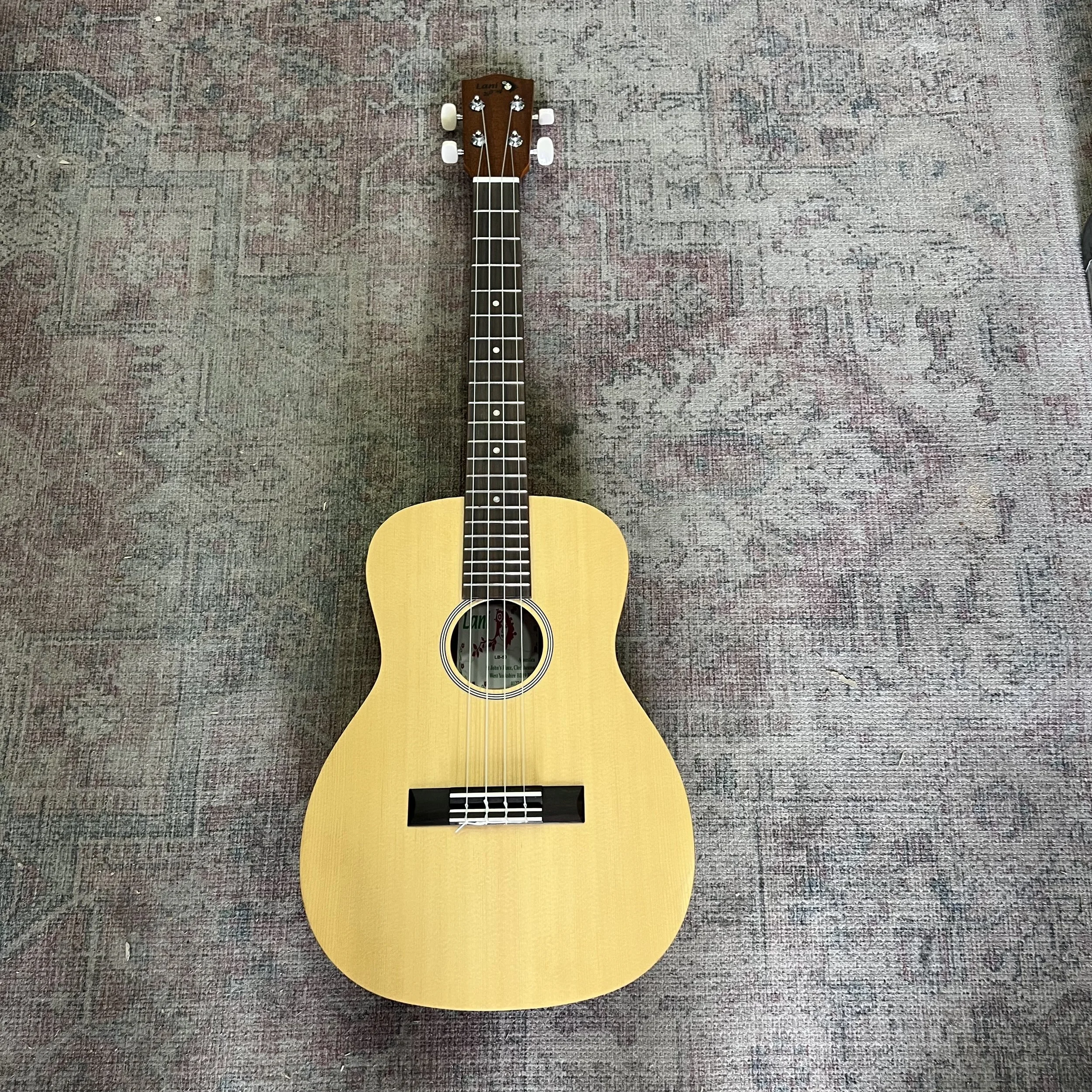 Lani-baritone-ukulele-LB50-hard-black-case-3.jpeg