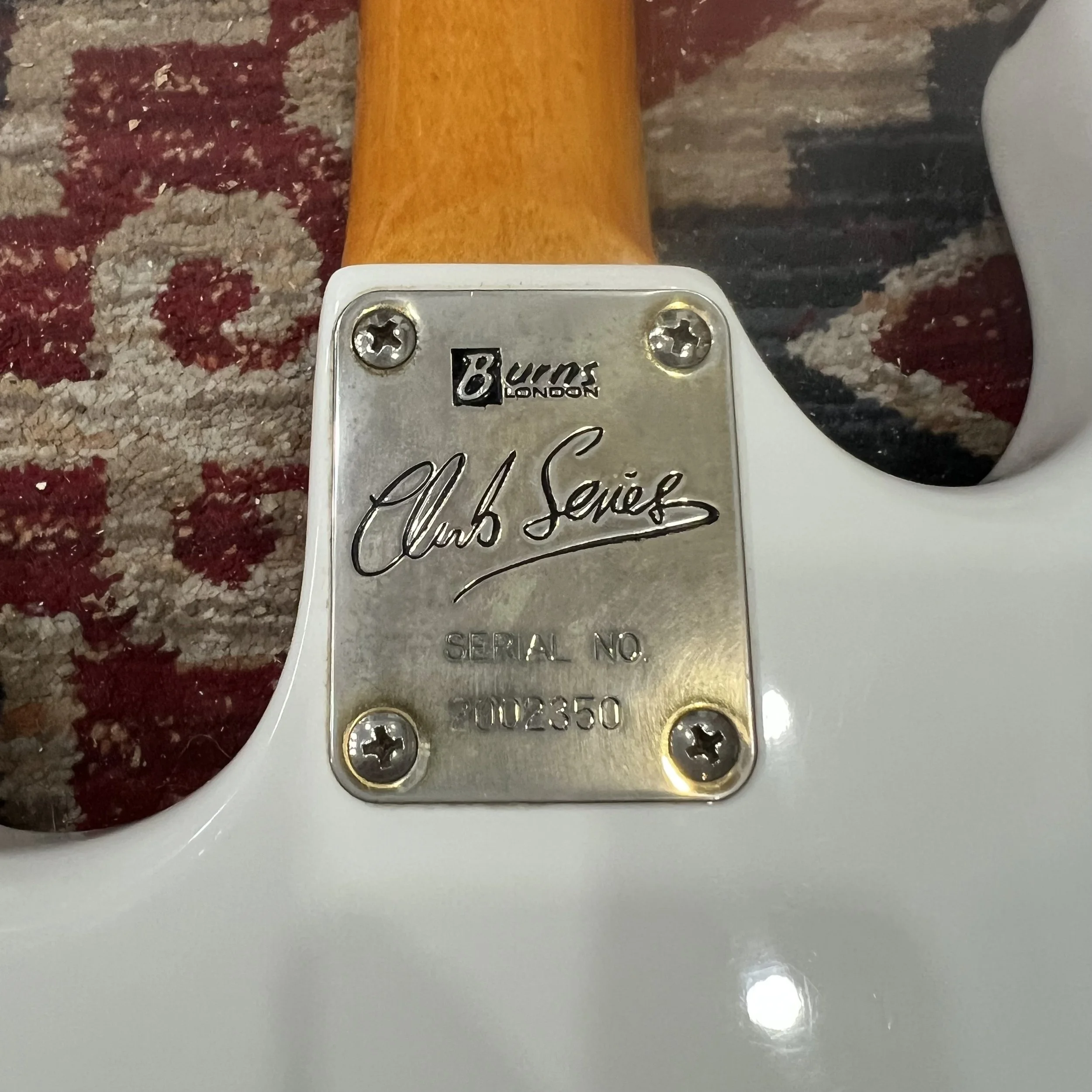 BurnsMarquee-Electric-Guitar-VintageWhite-022.jpeg