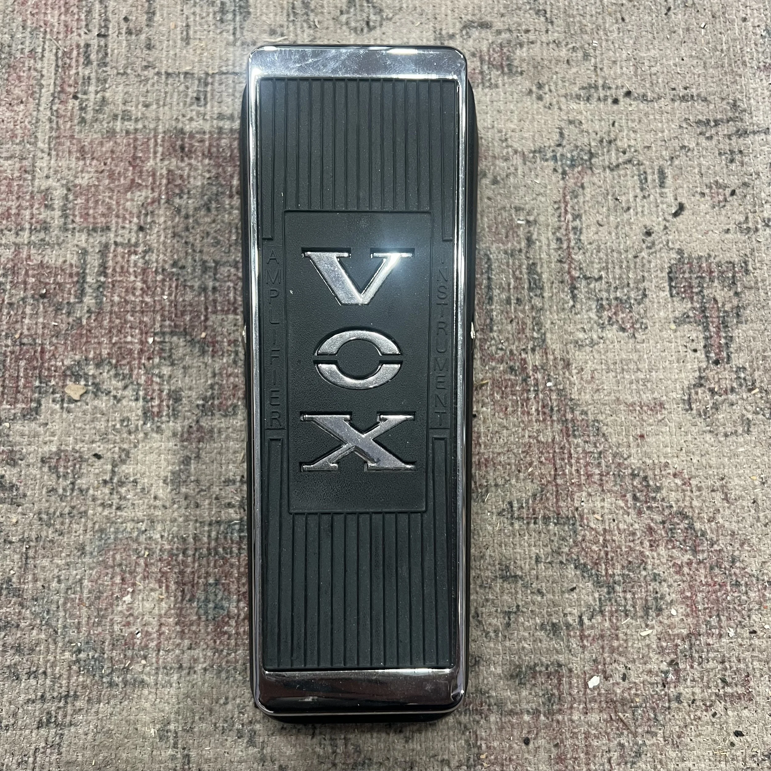 VOX-V847-wahwah-guitar-effects-pedal-01.jpeg