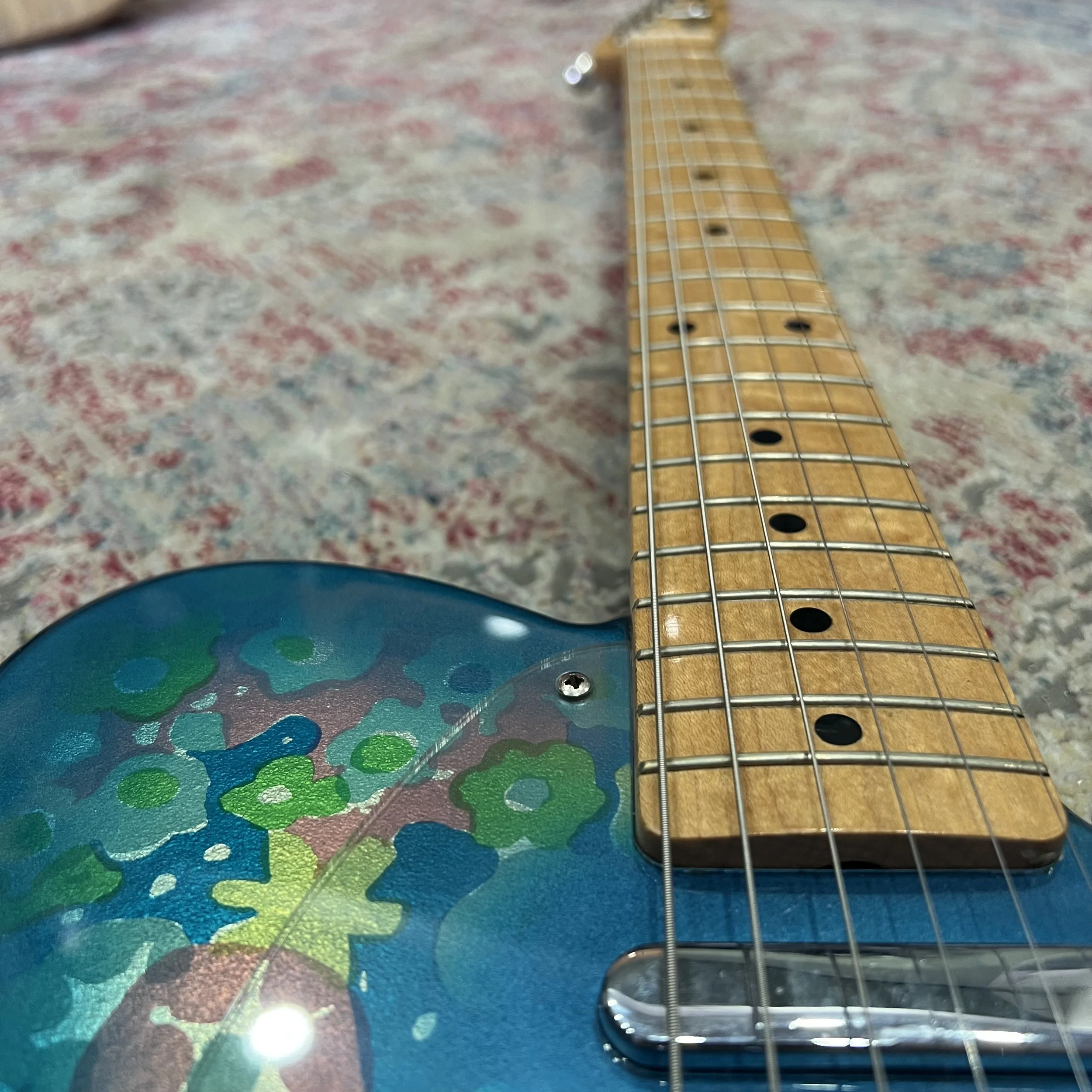 Fender-Bluefloer-Telecaster-Guitar-CIJ-05.jpeg